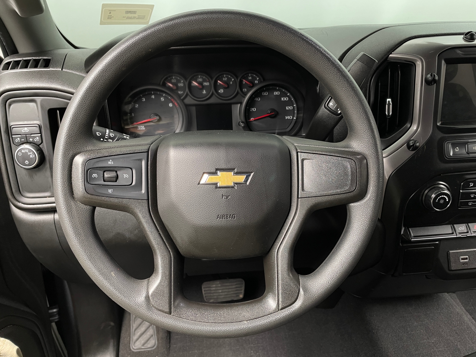 Thumbnail: 2019 Chevrolet Silverado 1500 - 5