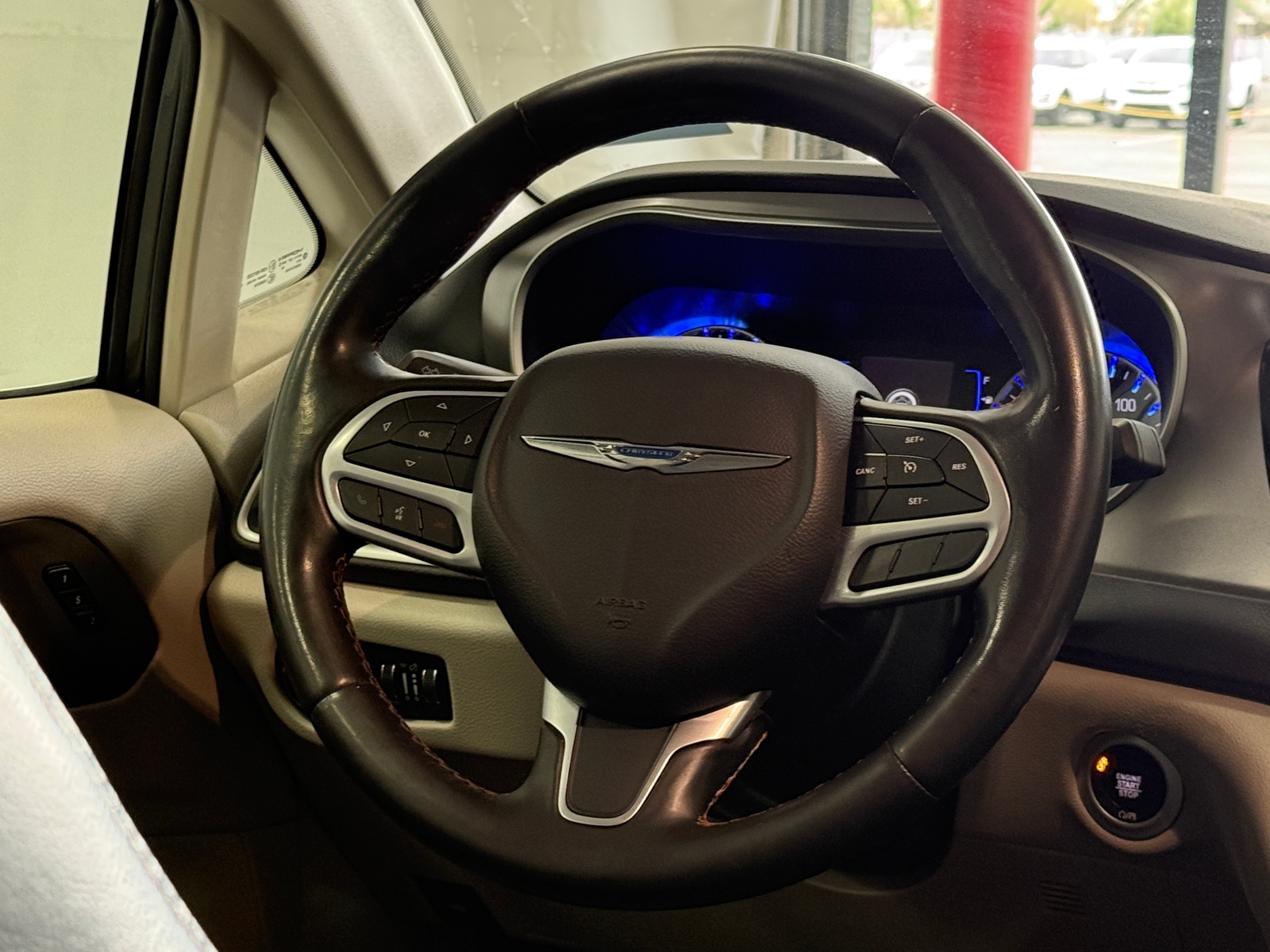 Thumbnail: 2020 Chrysler Pacifica - 4