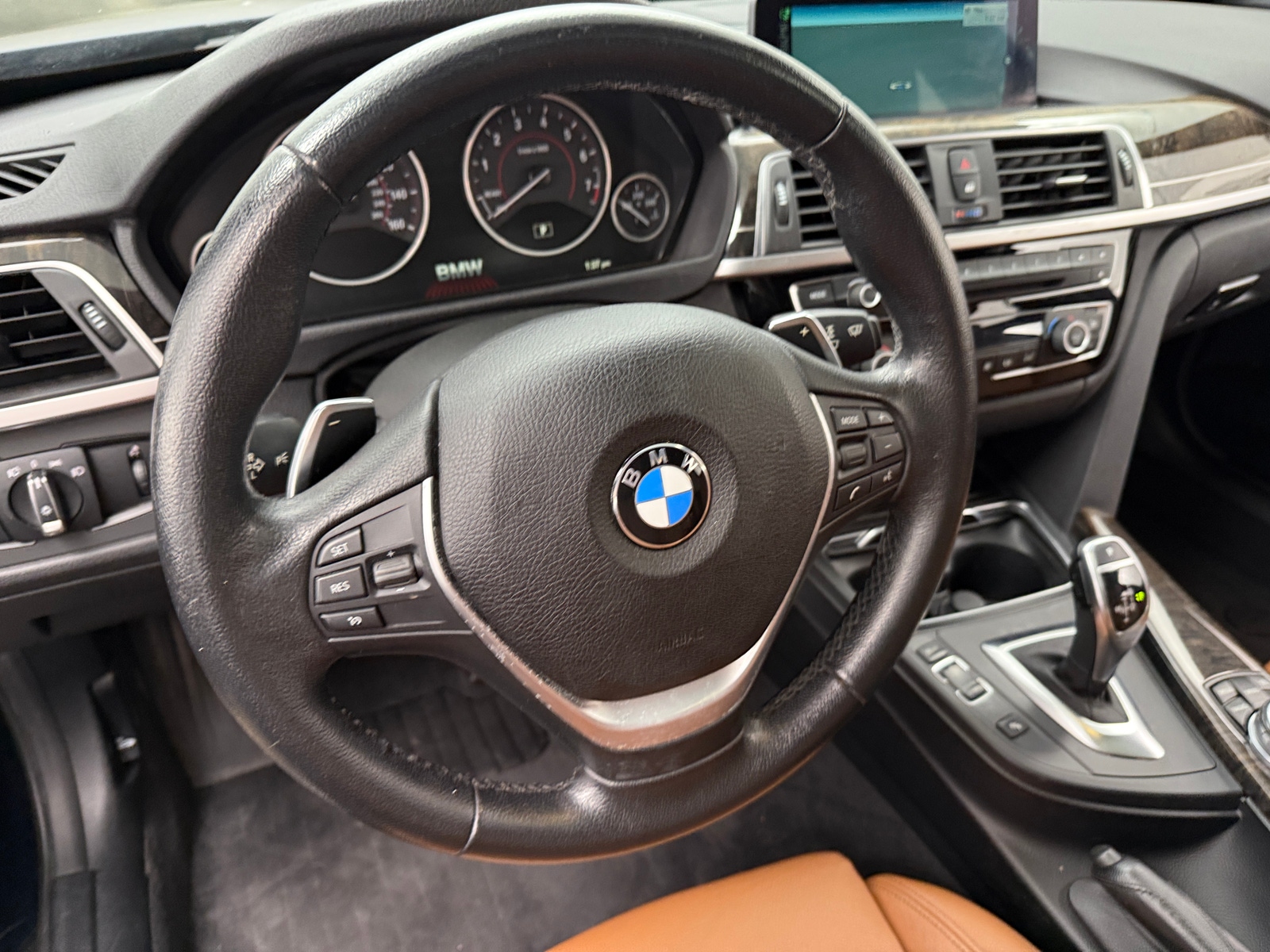 Thumbnail: 2016 BMW 3 Series - 4