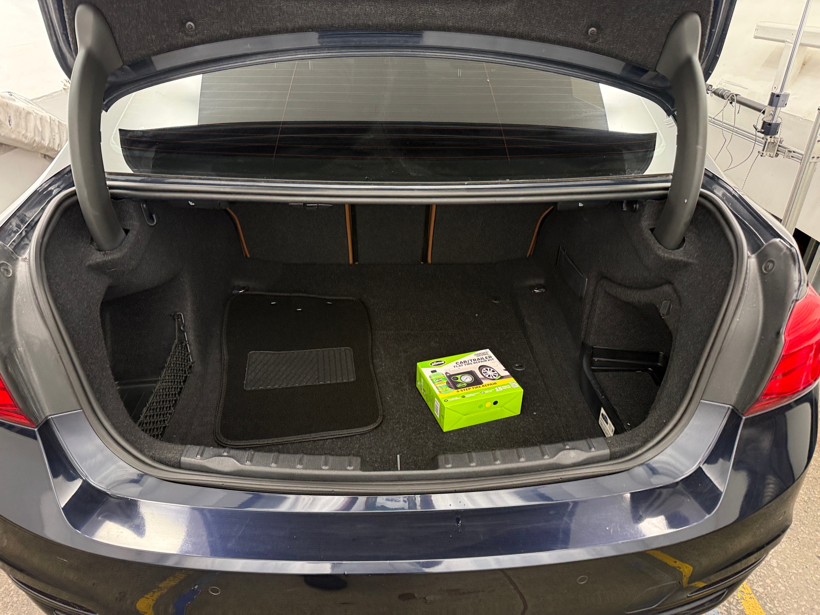 Thumbnail: 2016 BMW 3 Series - 6