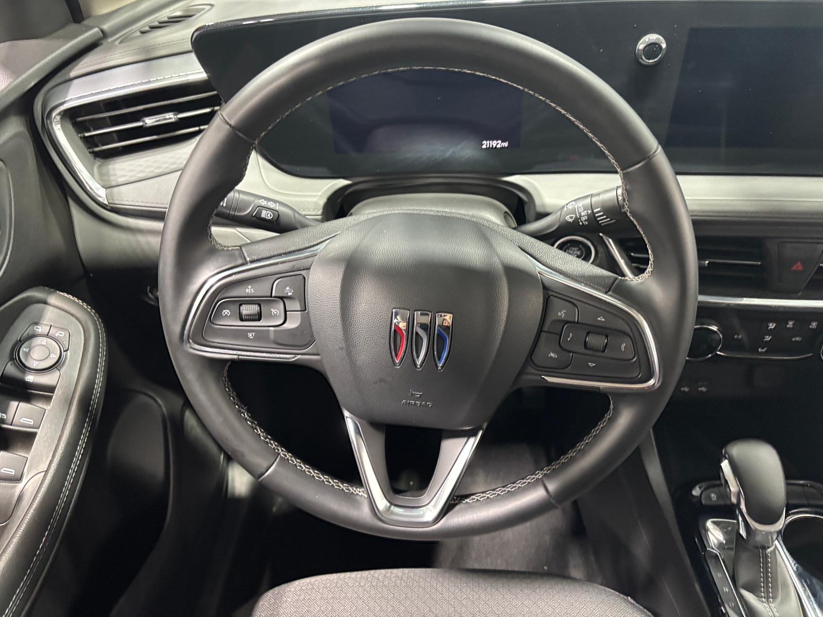 Thumbnail: 2025 Buick Encore GX - 5