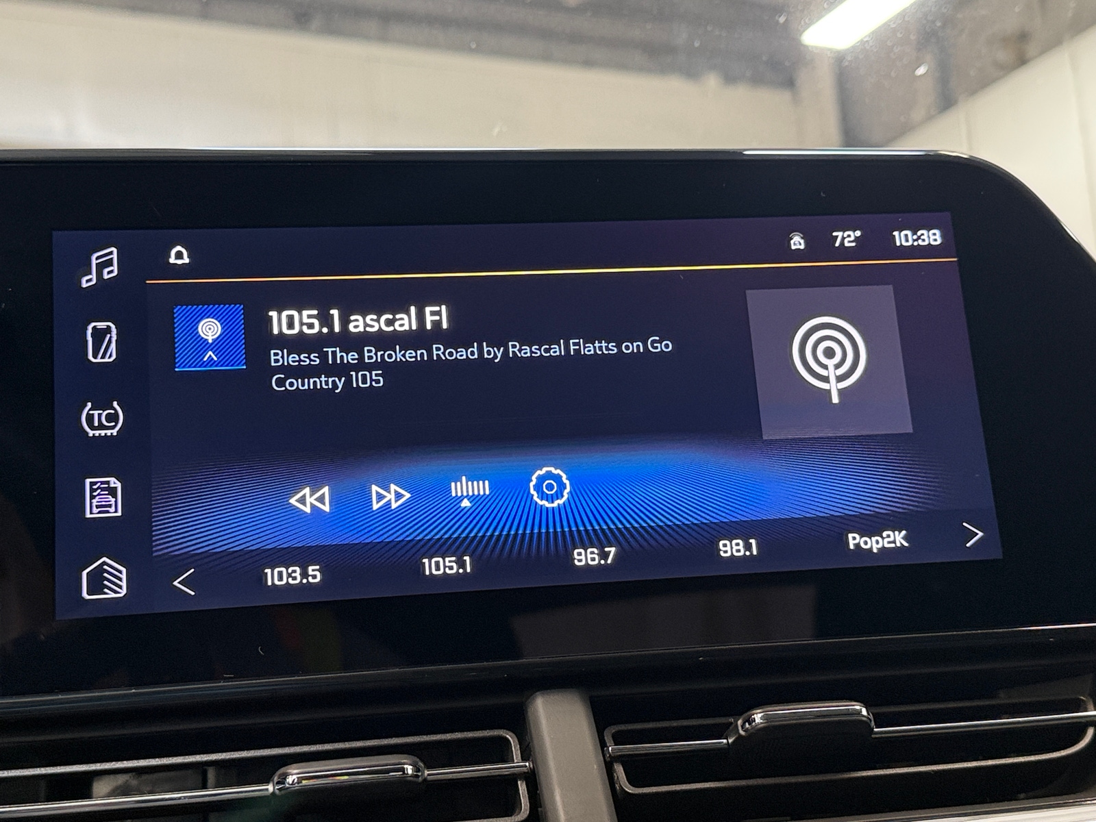 Thumbnail: 2025 Chevrolet Trax - 4