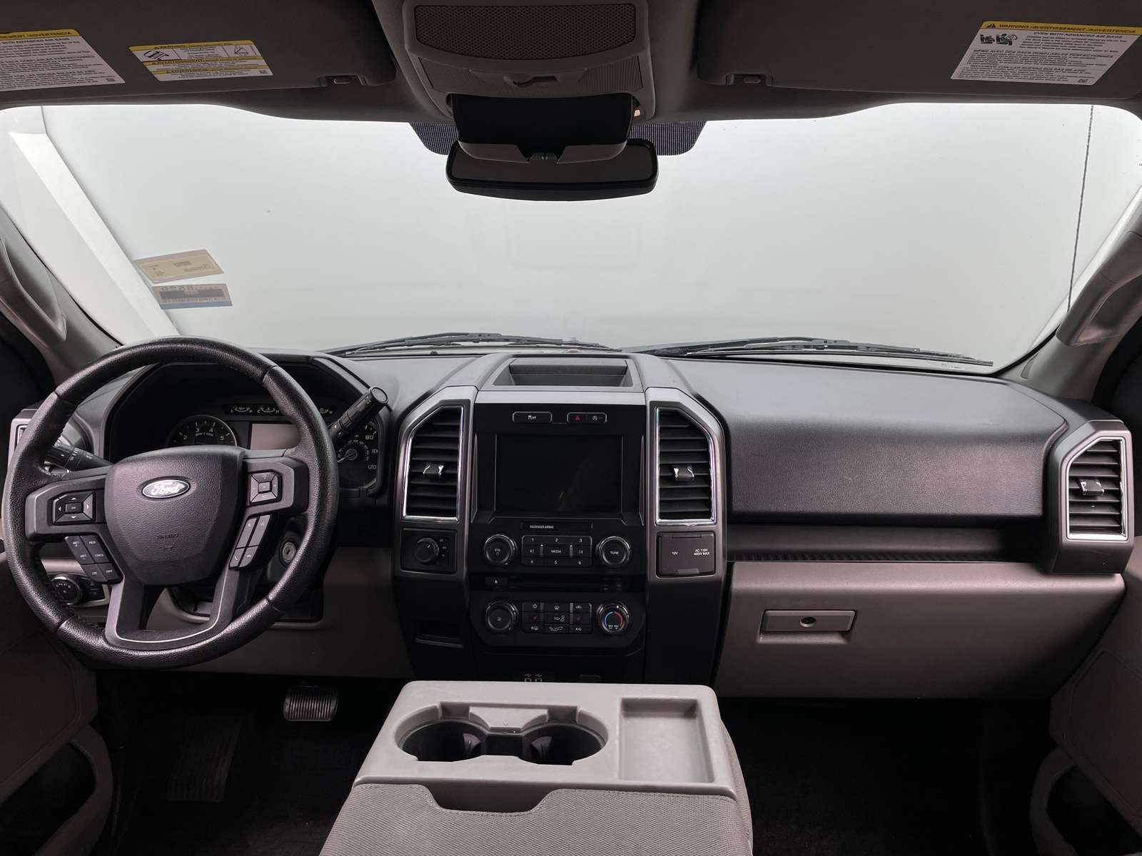 Thumbnail: 2016 Ford Econoline - 3