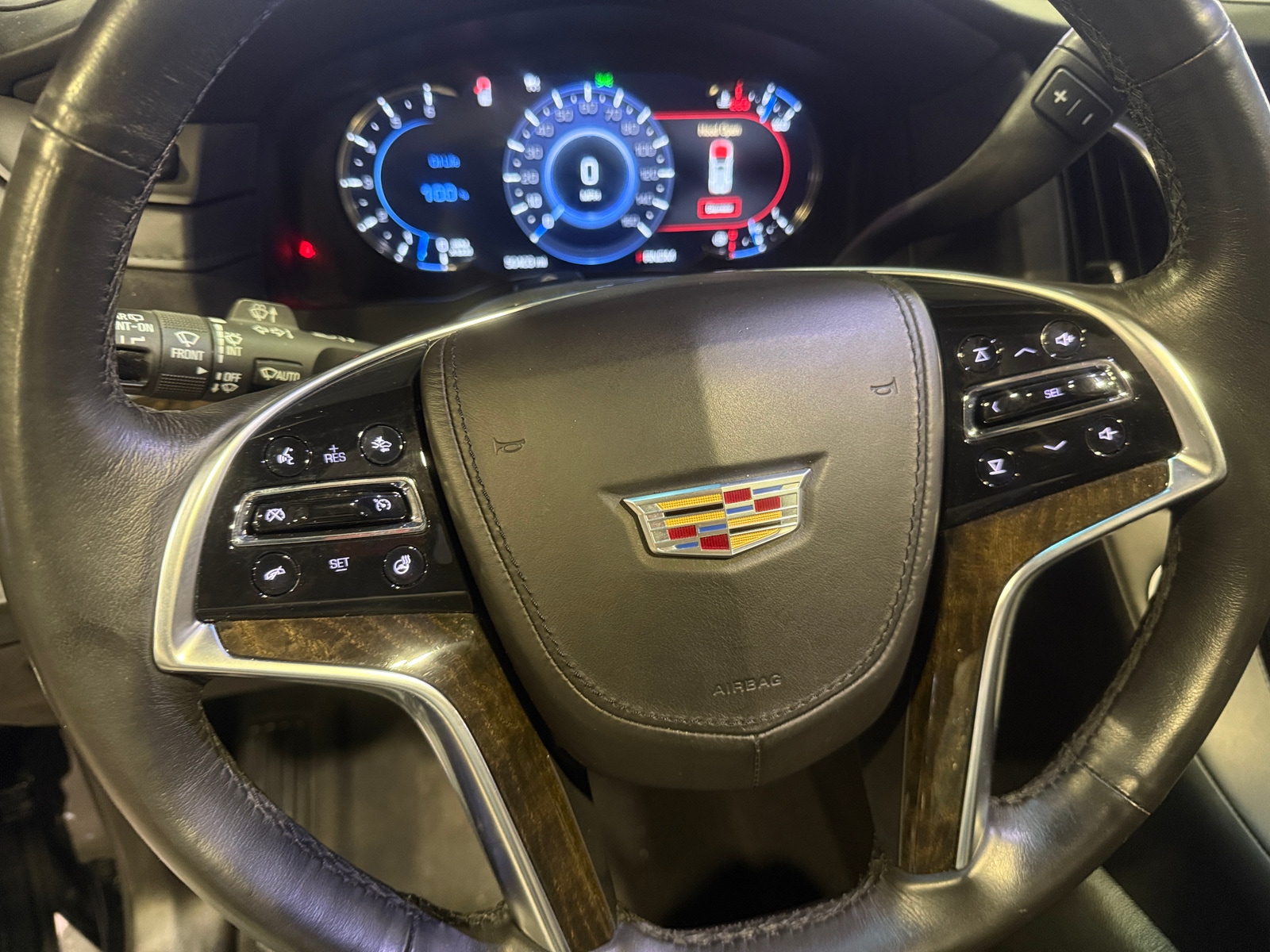 Thumbnail: 2016 Cadillac Escalade - 4