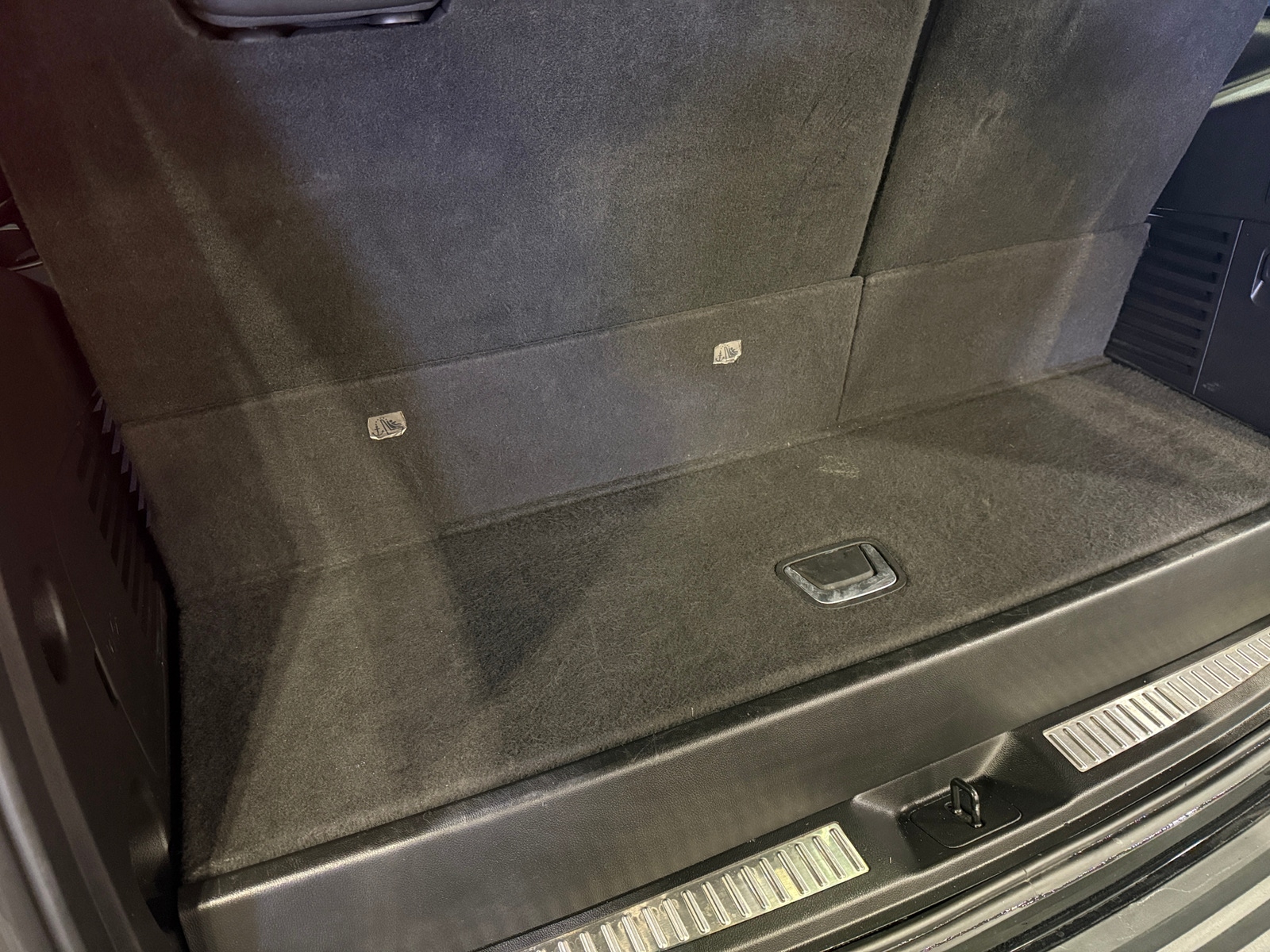 Thumbnail: 2016 Cadillac Escalade - 6