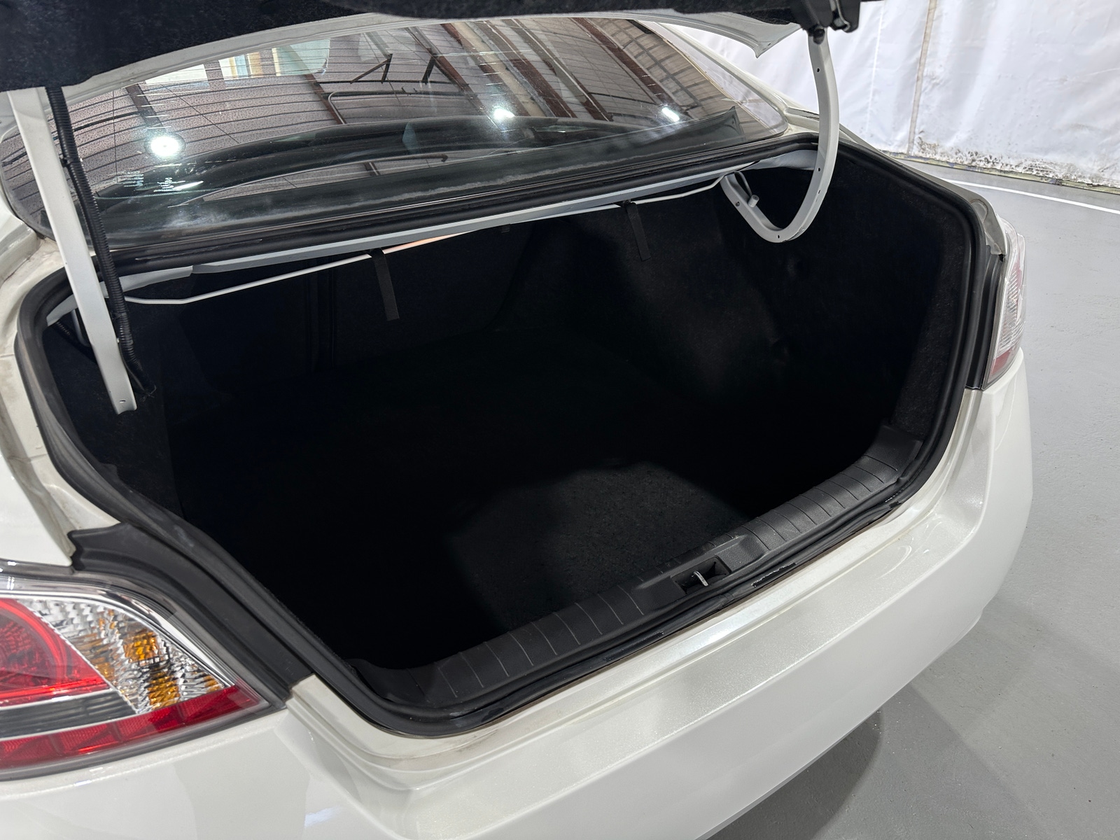 Thumbnail: 2015 Nissan Altima - 7