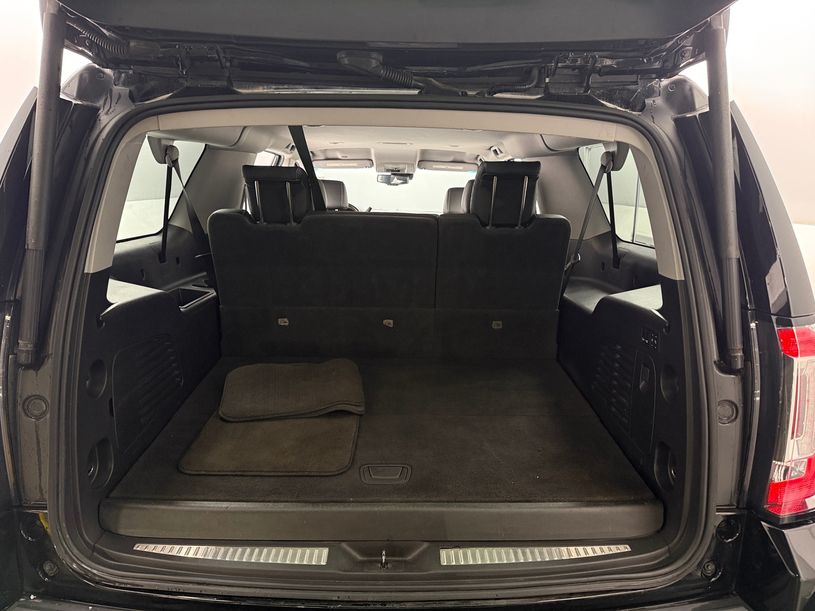 Thumbnail: 2019 GMC Yukon XL - 6