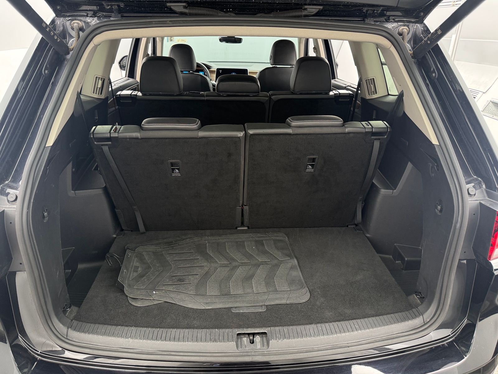 Thumbnail: 2025 Volkswagen Atlas - 6