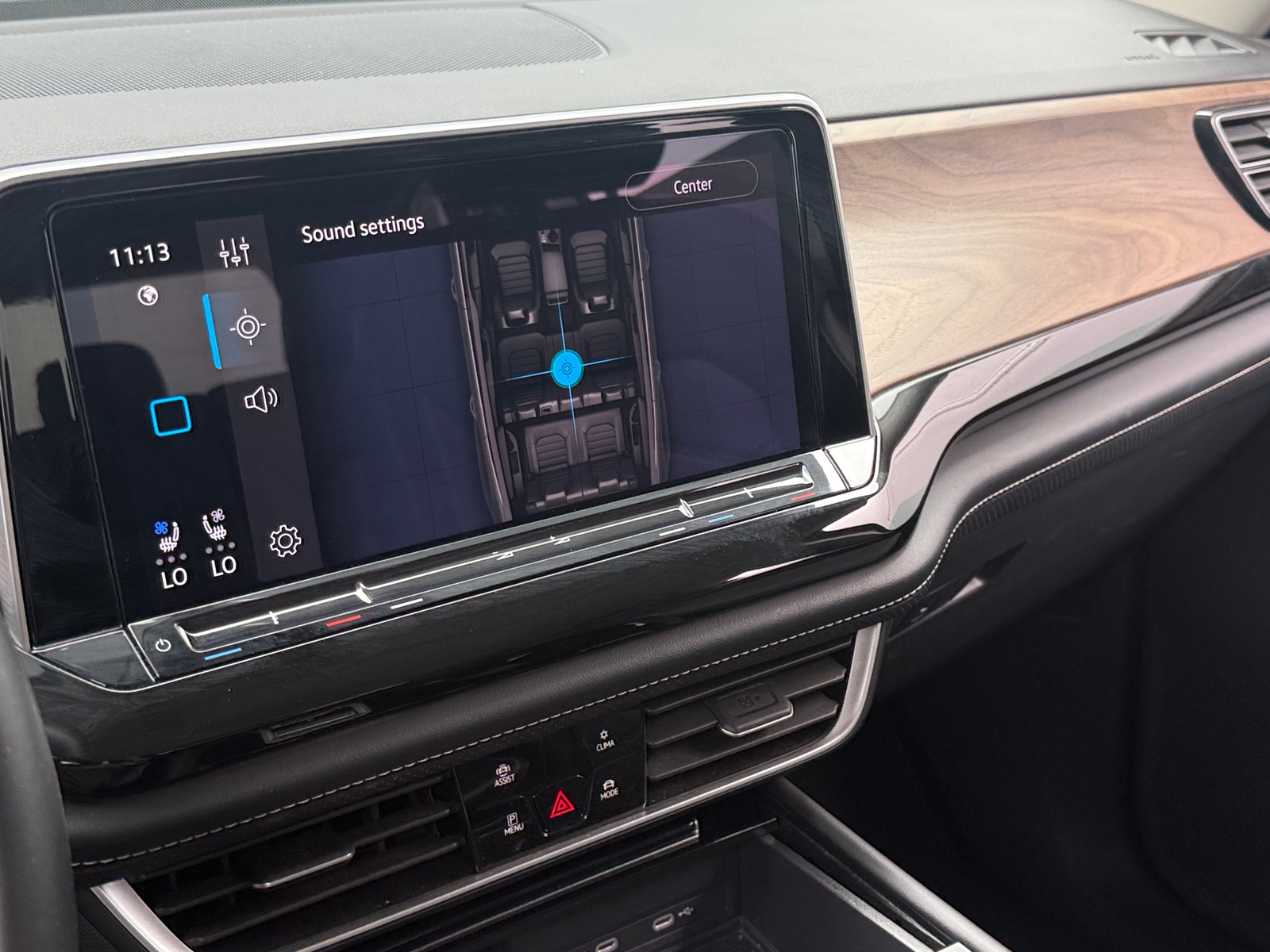 Thumbnail: 2025 Volkswagen Atlas - 3