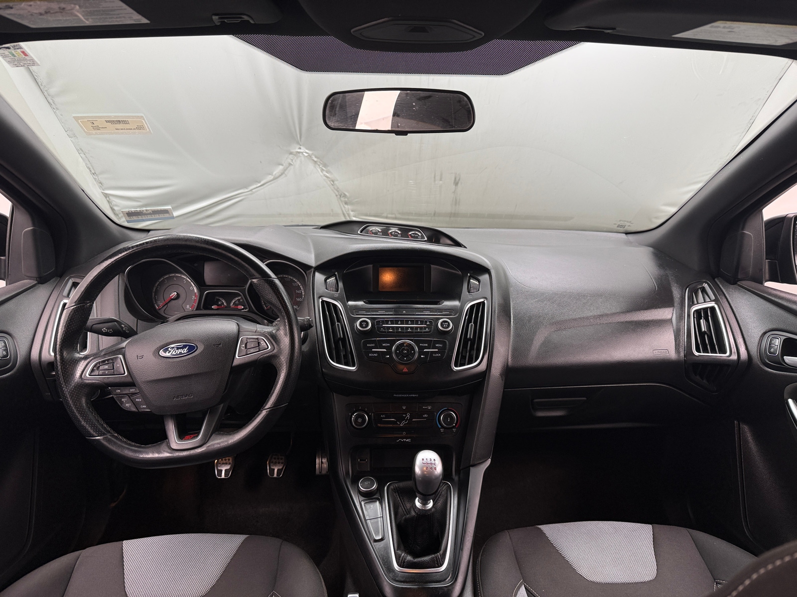 Thumbnail: 2017 Ford Focus - 3