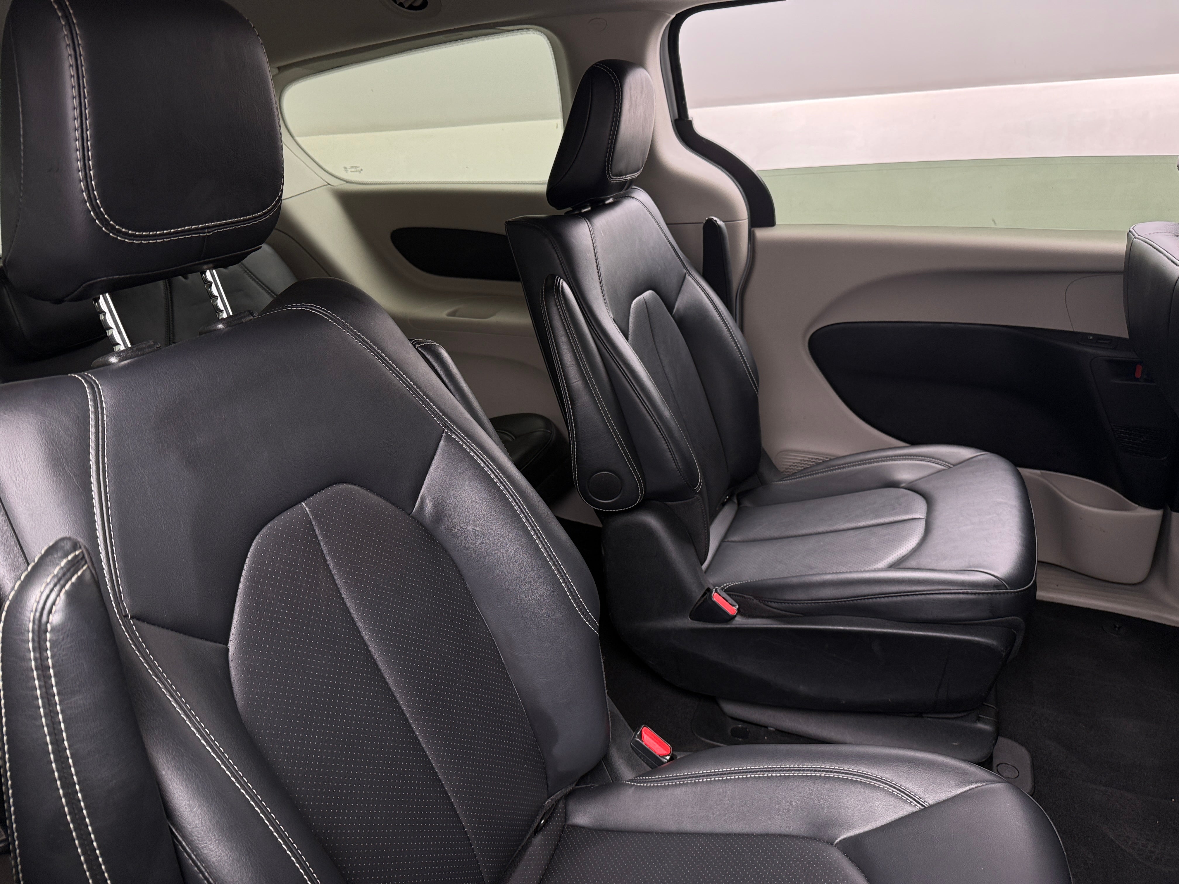 2024 Chrysler Pacifica PHEV