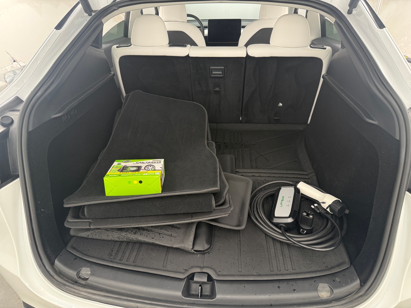 Thumbnail: 2023 Tesla Model Y - 6