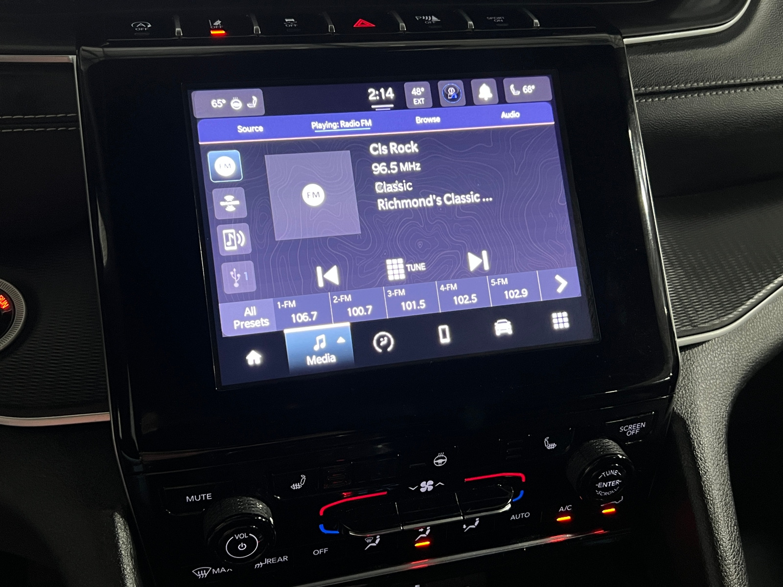 Thumbnail: 2024 Jeep Grand Cherokee - 3