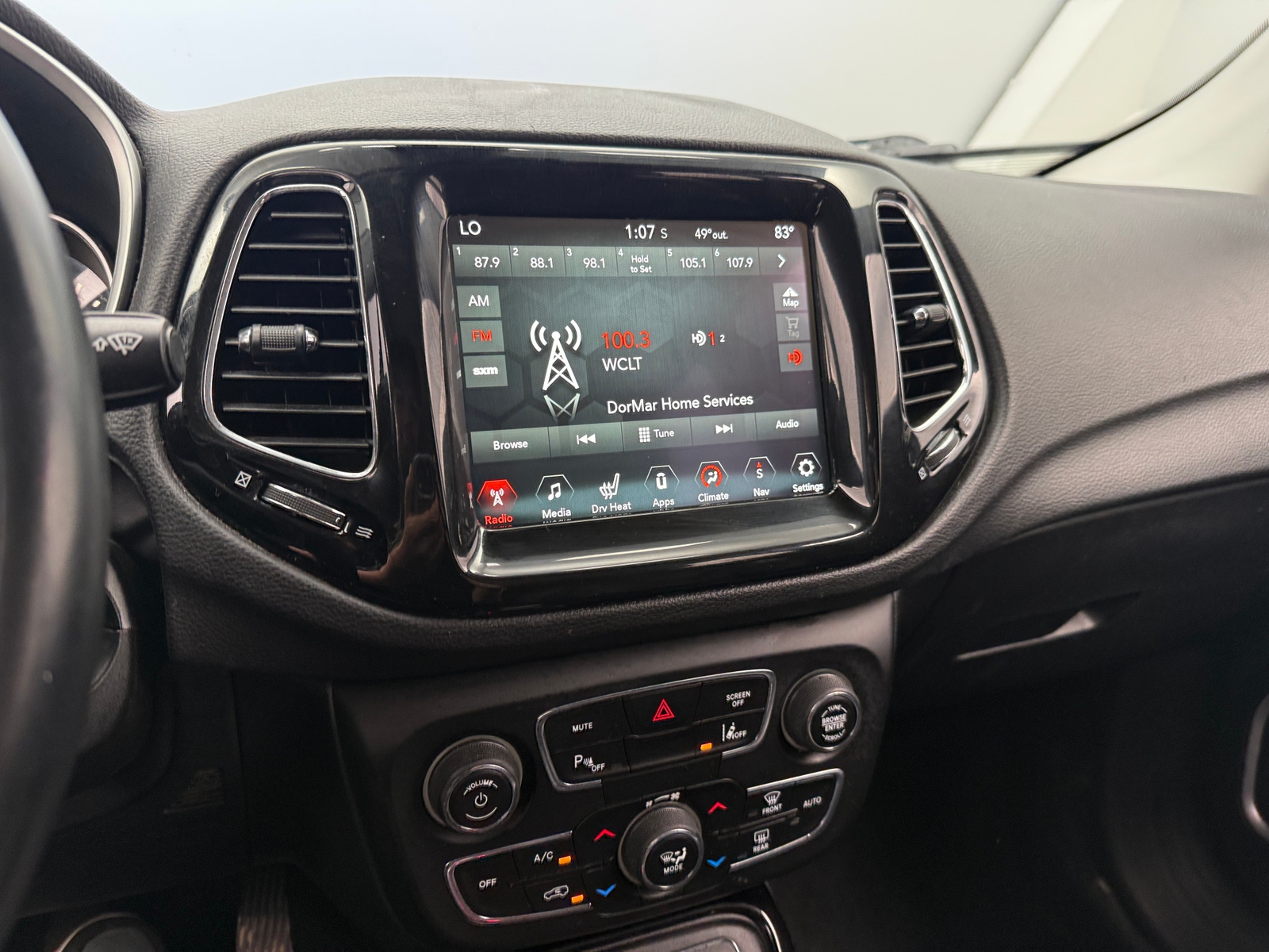 Thumbnail: 2018 Jeep Compass - 3