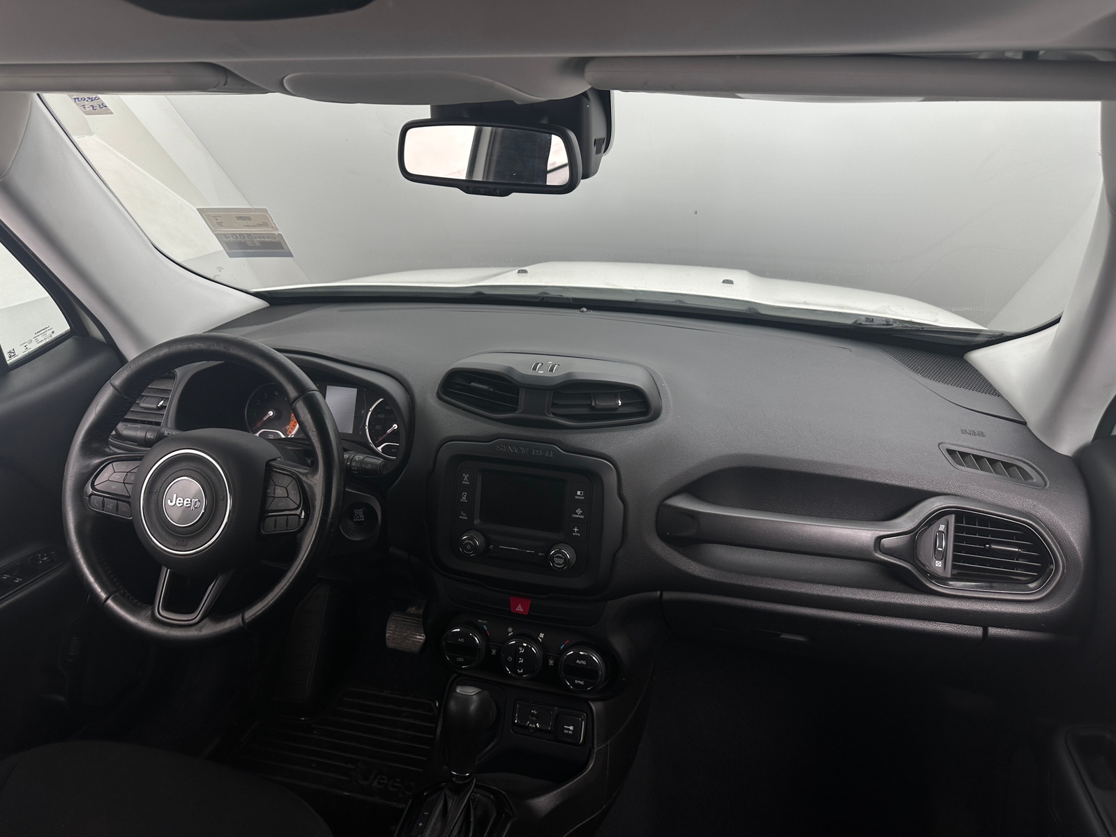 Thumbnail: 2017 Jeep Renegade - 3