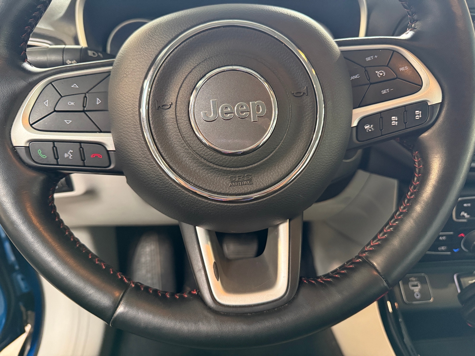 Thumbnail: 2021 Jeep Compass - 4