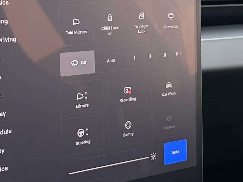 Thumbnail: 2025 Tesla Model 3 - 3