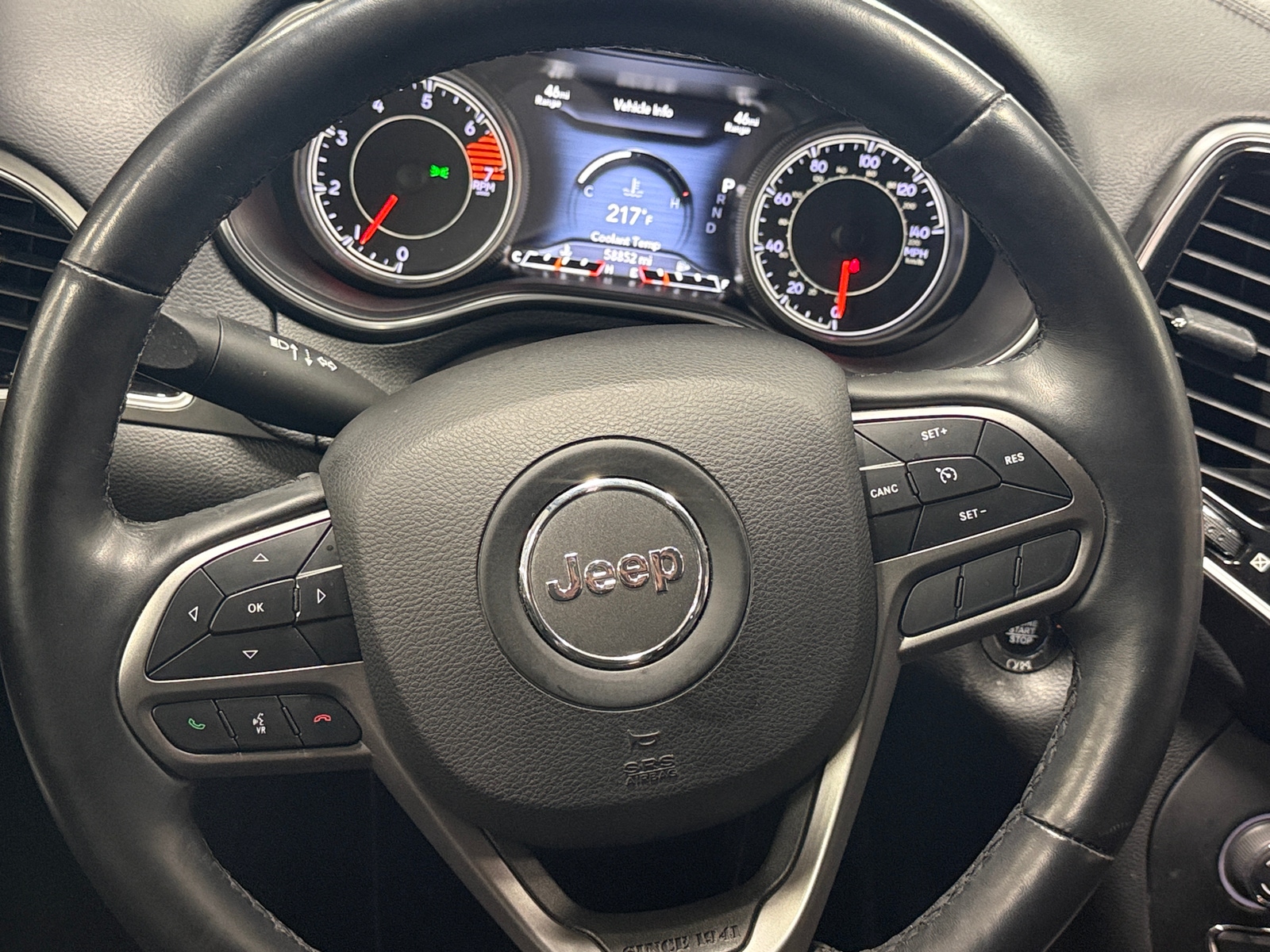 Thumbnail: 2019 Jeep Cherokee - 4