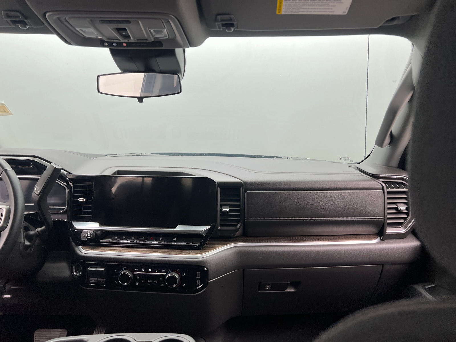 Thumbnail: 2025 Chevrolet Silverado 1500 - 3