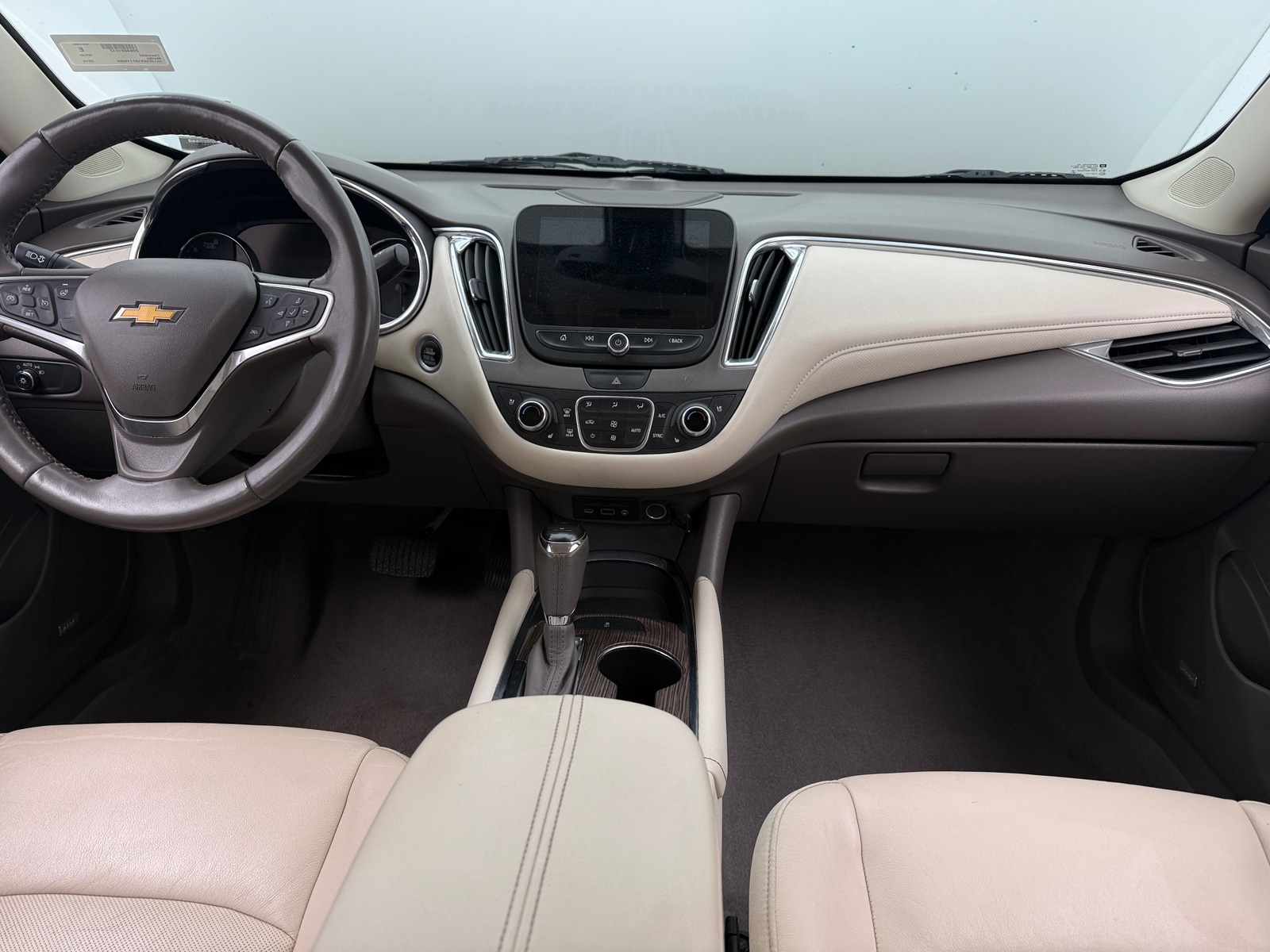 Thumbnail: 2019 Chevrolet Malibu - 2