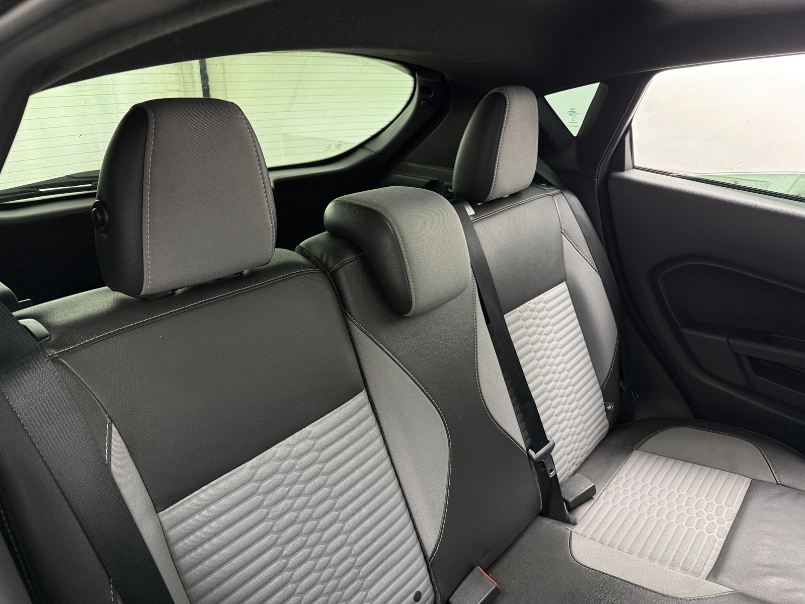 Thumbnail: 2017 Ford Fiesta - 5