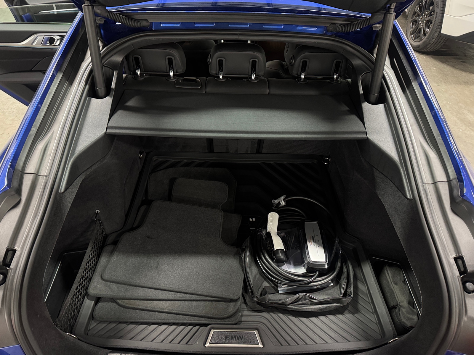 Thumbnail: 2024 BMW i4 - 6