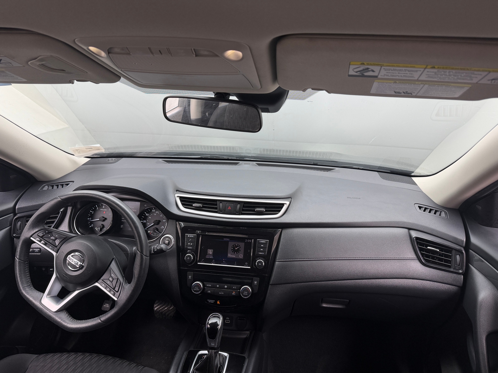 Thumbnail: 2019 Nissan Rogue - 3
