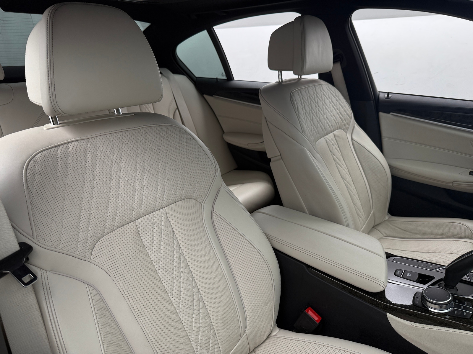 Thumbnail: 2017 BMW 5 Series - 2