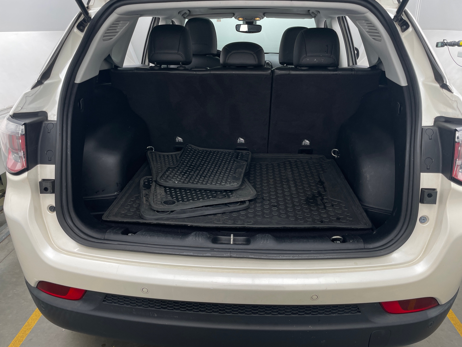 Thumbnail: 2018 Jeep Compass - 6