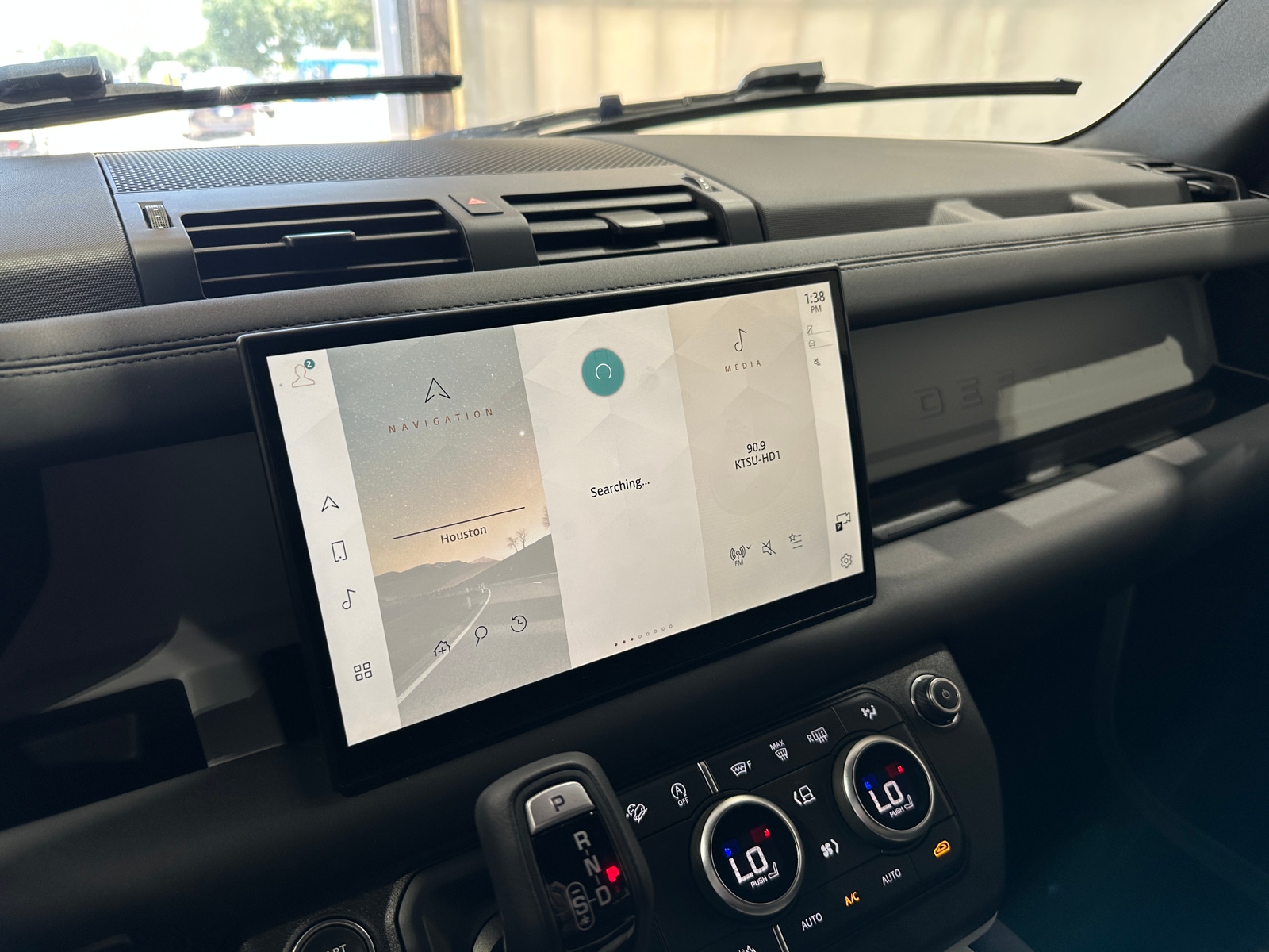 Thumbnail: 2025 Land Rover Defender - 3