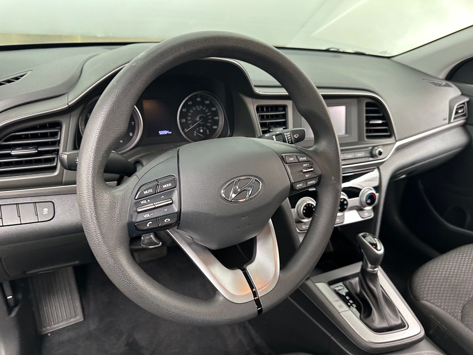 Thumbnail: 2019 Hyundai Elantra - 5