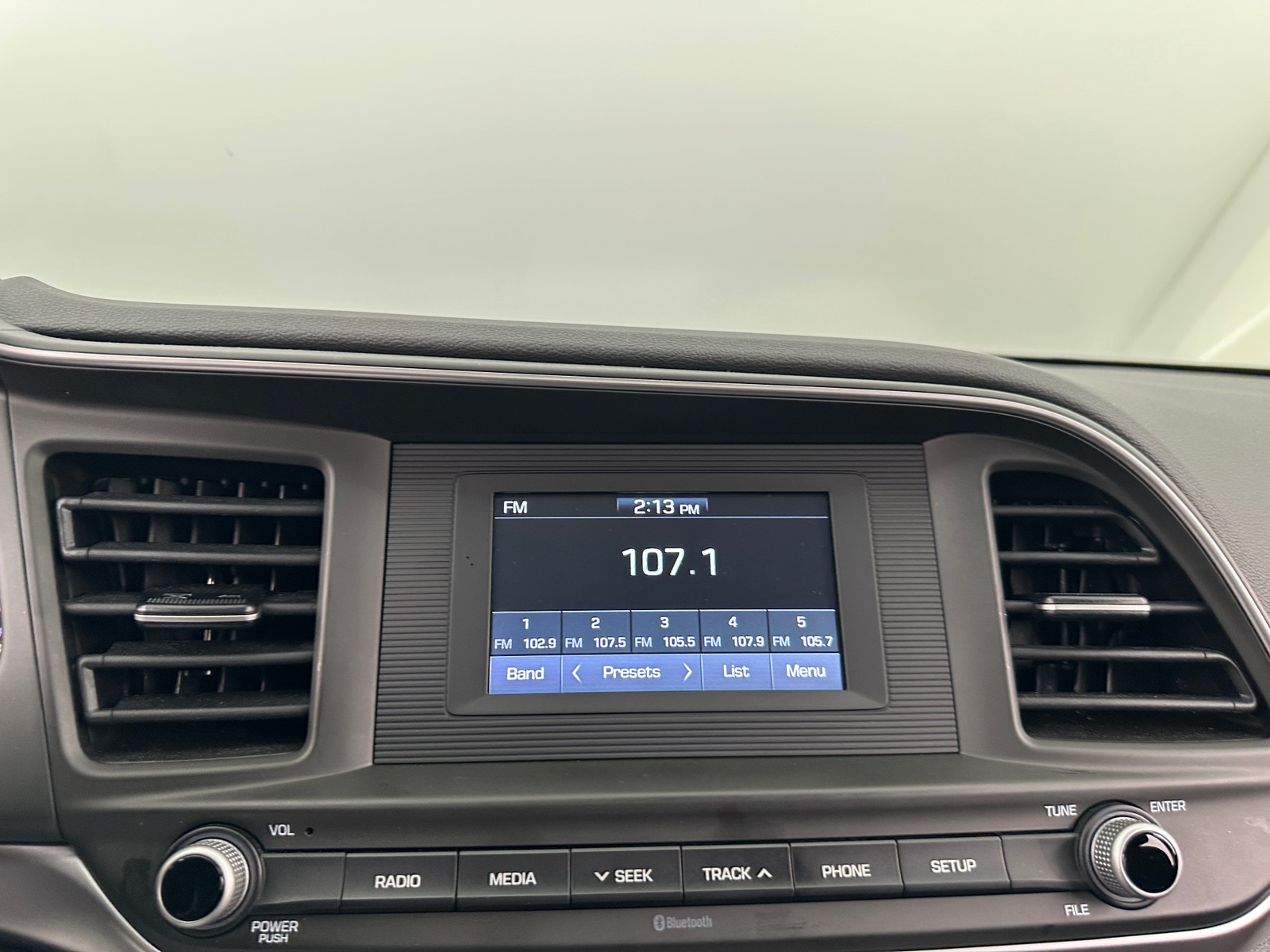 Thumbnail: 2019 Hyundai Elantra - 4