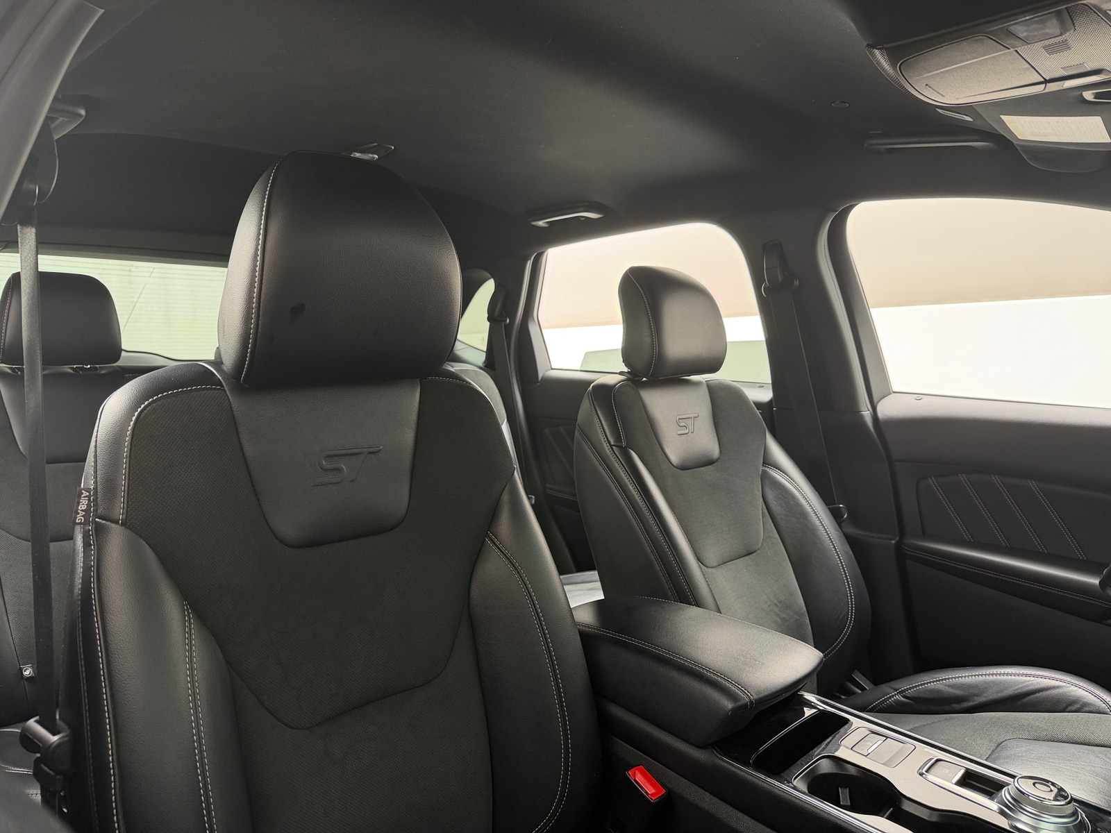 Thumbnail: 2019 Ford Edge - 2