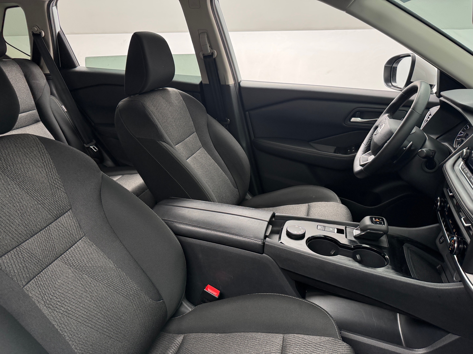 Thumbnail: 2025 Nissan Rogue - 2