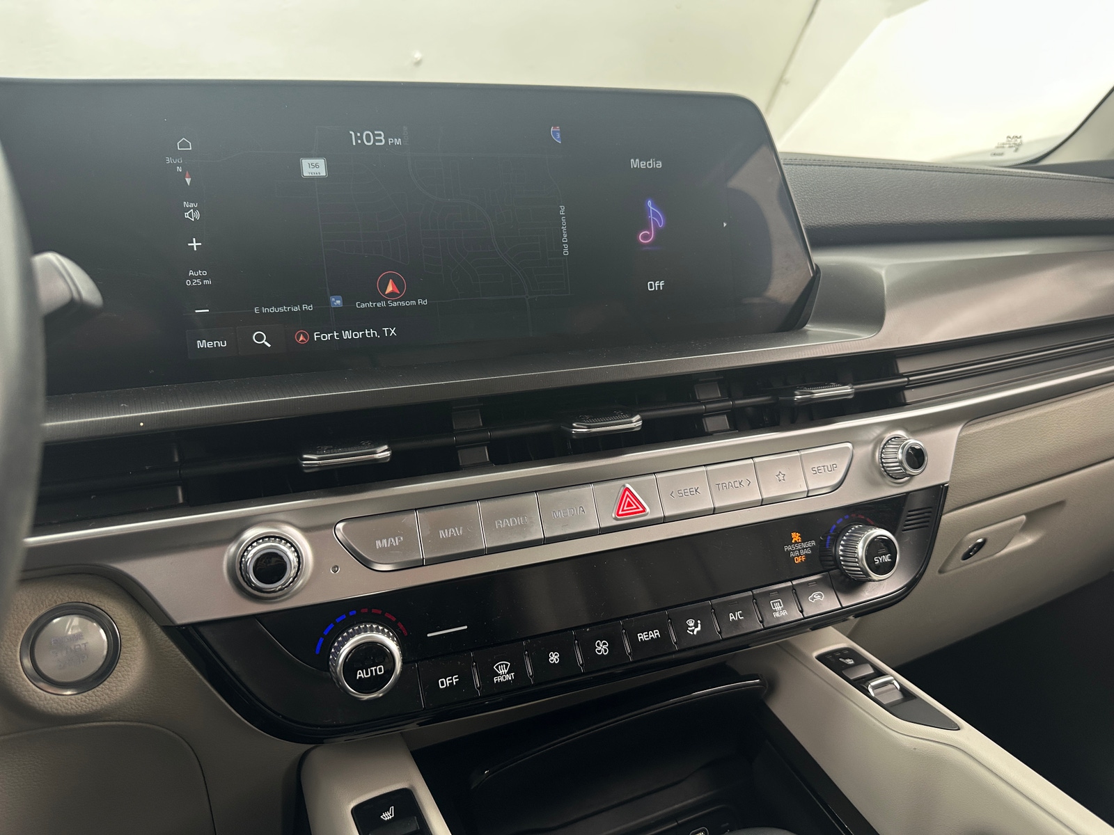 Thumbnail: 2023 Kia Telluride - 3