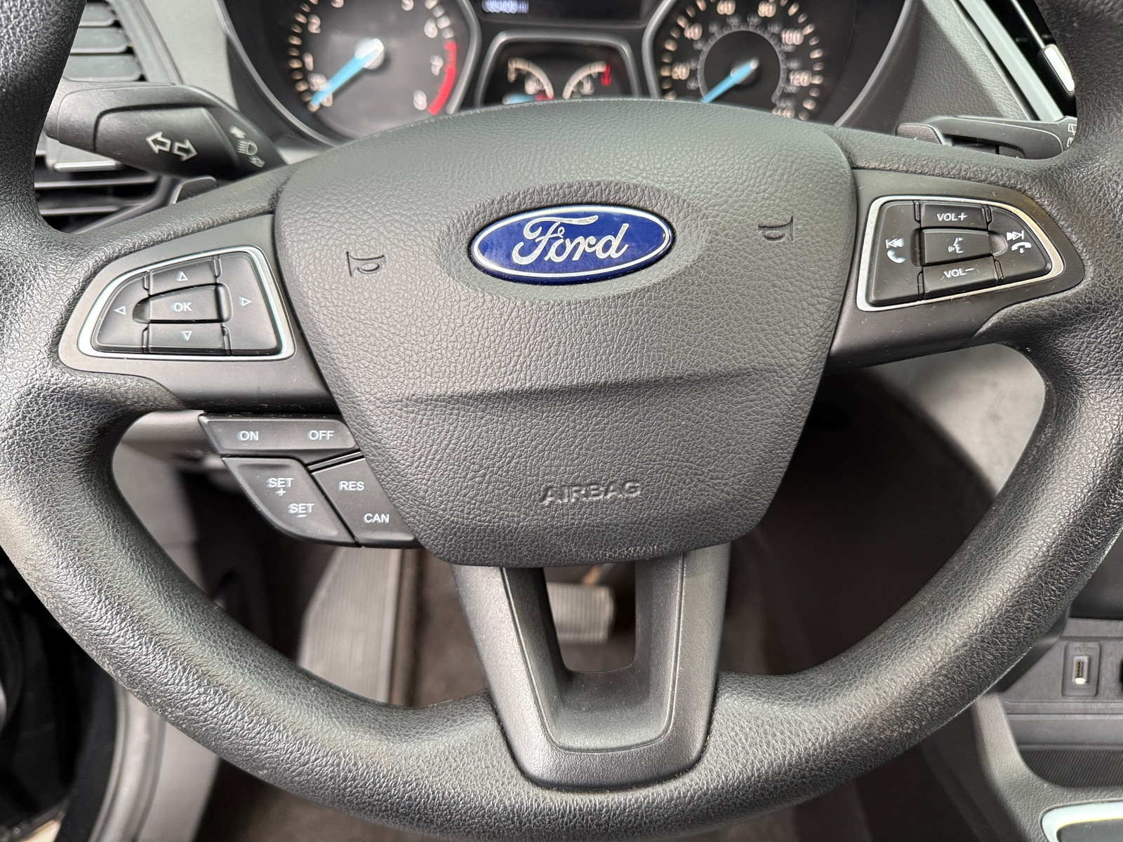 Thumbnail: 2017 Ford Escape - 5