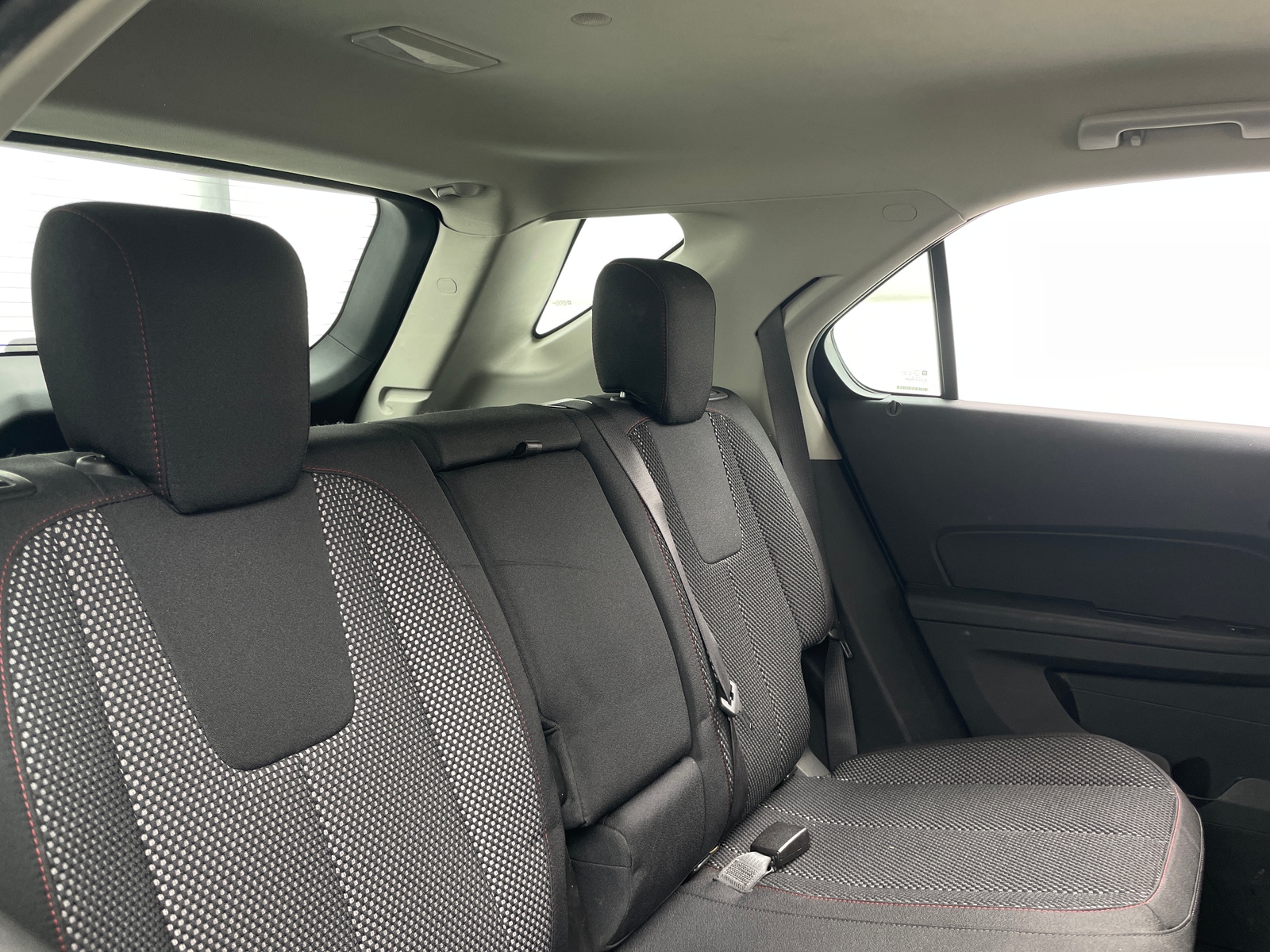 Thumbnail: 2017 Chevrolet Equinox - 6