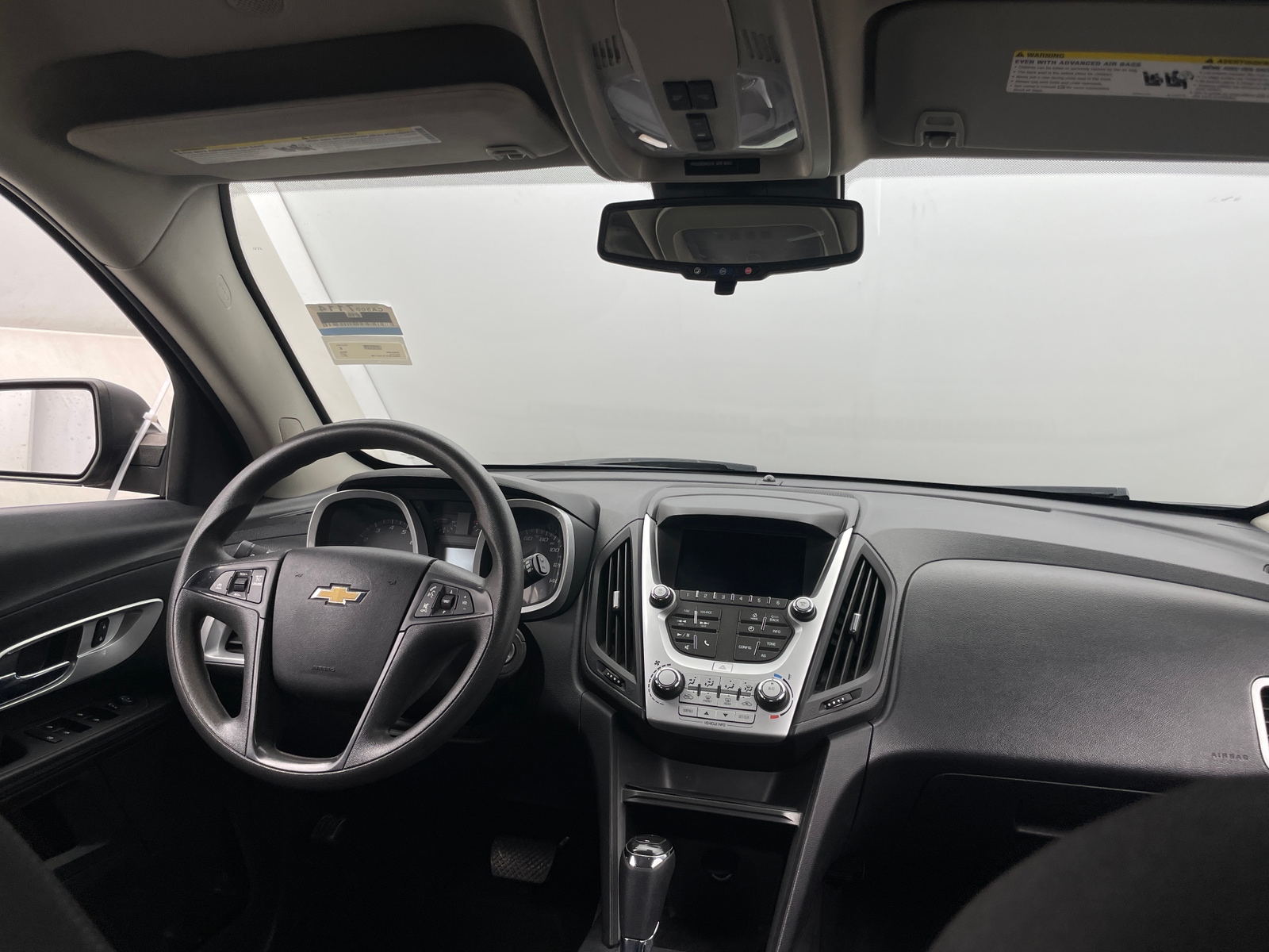 Thumbnail: 2017 Chevrolet Equinox - 3