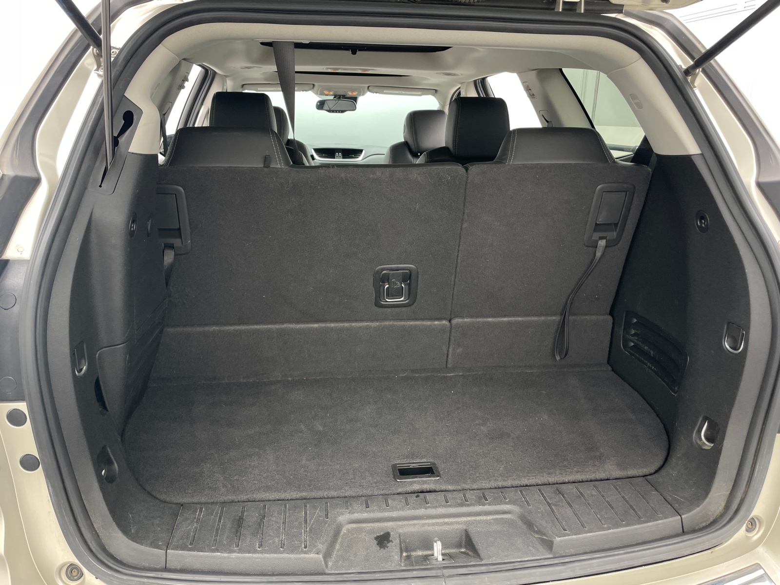 Thumbnail: 2017 Chevrolet Traverse - 6