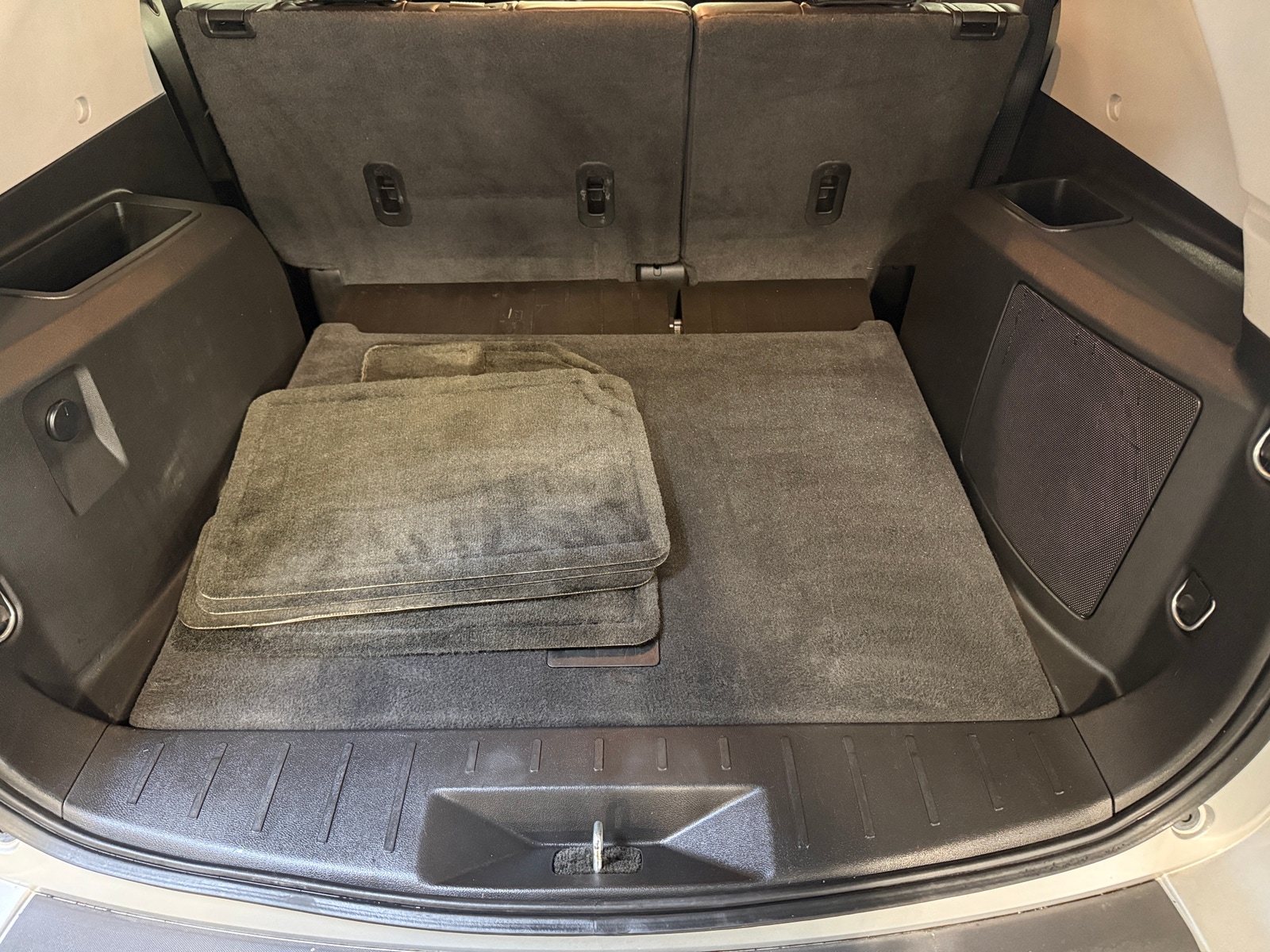 Thumbnail: 2017 Chevrolet Equinox - 6