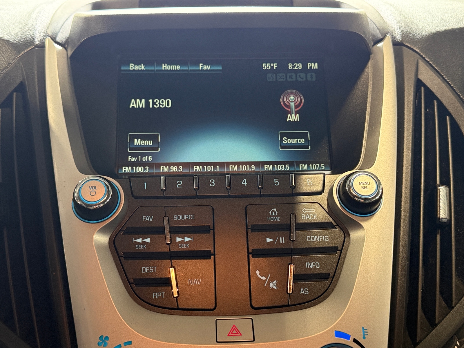 Thumbnail: 2017 Chevrolet Equinox - 3