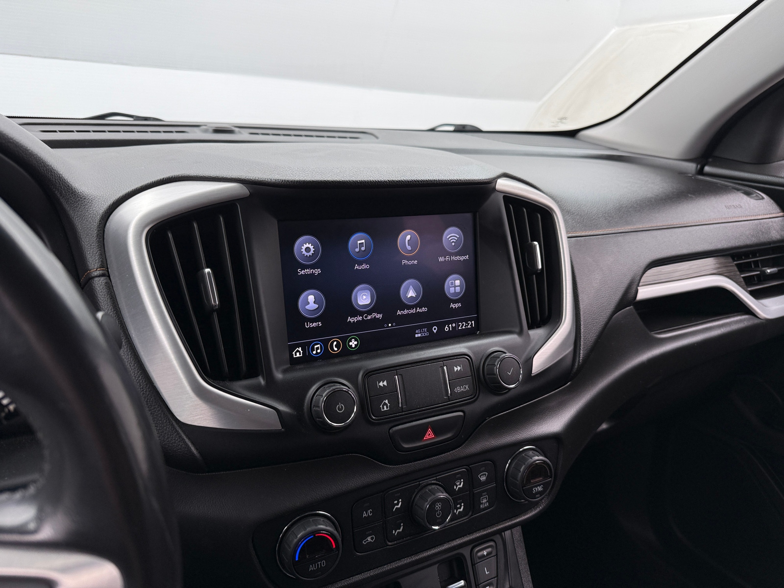 Thumbnail: 2020 GMC Terrain - 3