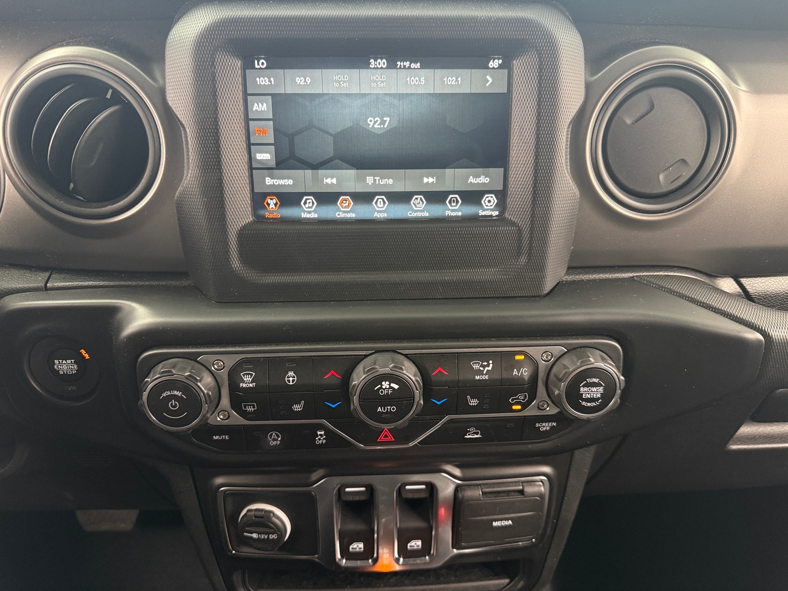 Thumbnail: 2022 Jeep Wrangler - 4