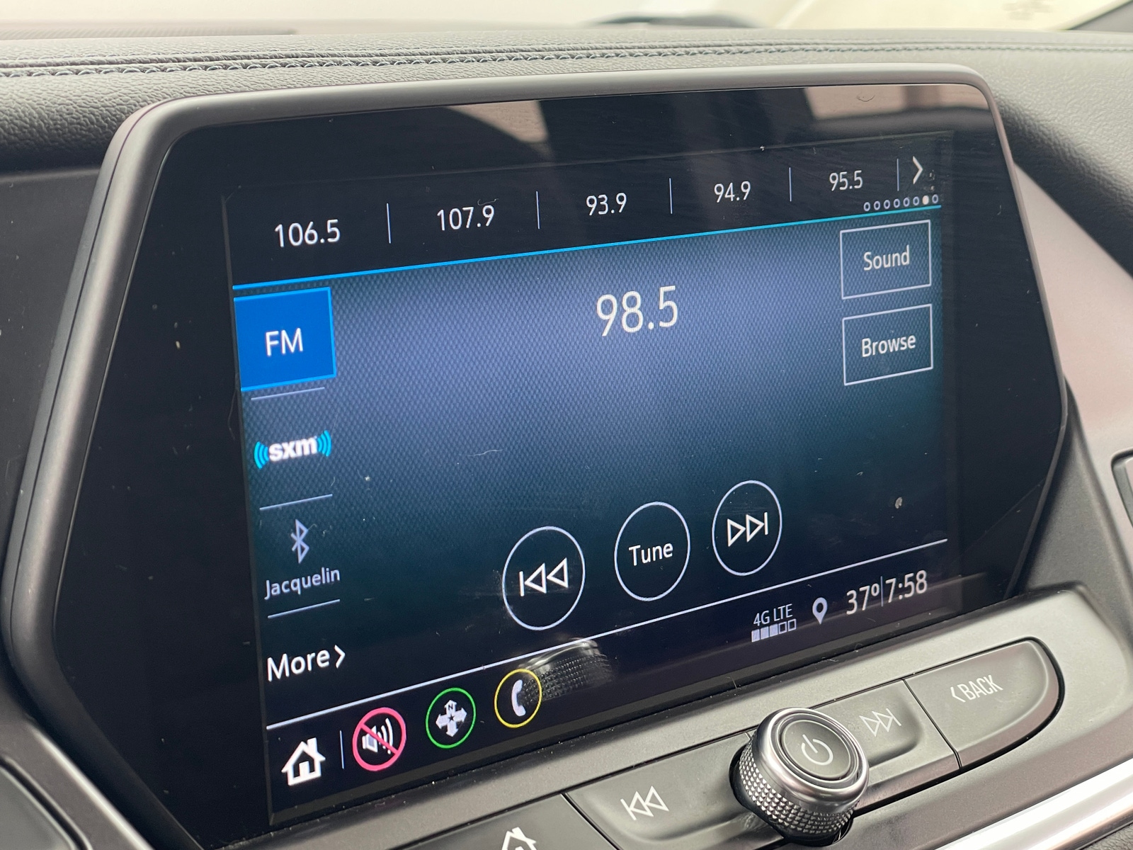 Thumbnail: 2019 Chevrolet Blazer - 4