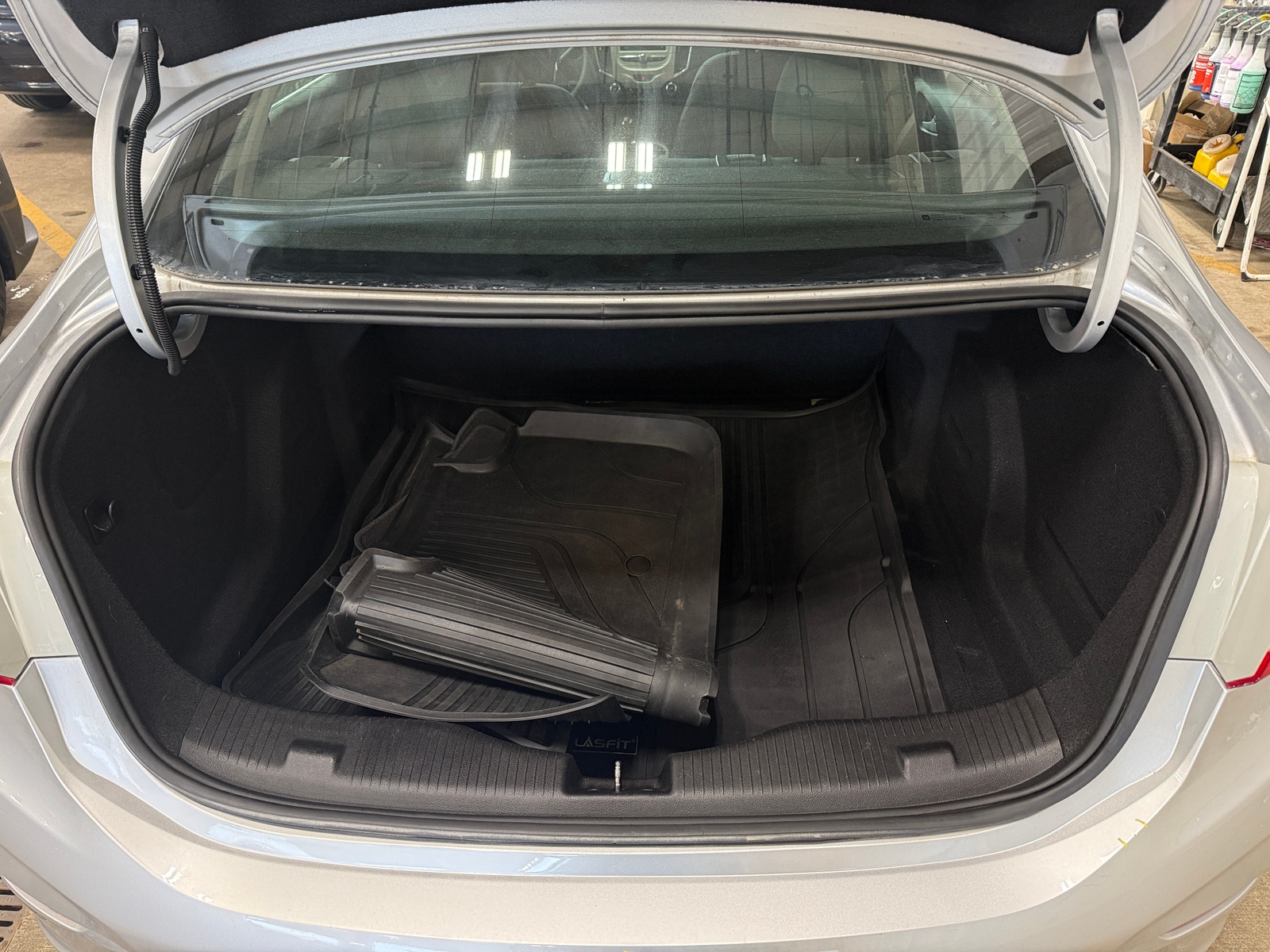 Thumbnail: 2017 Chevrolet Cruze - 6