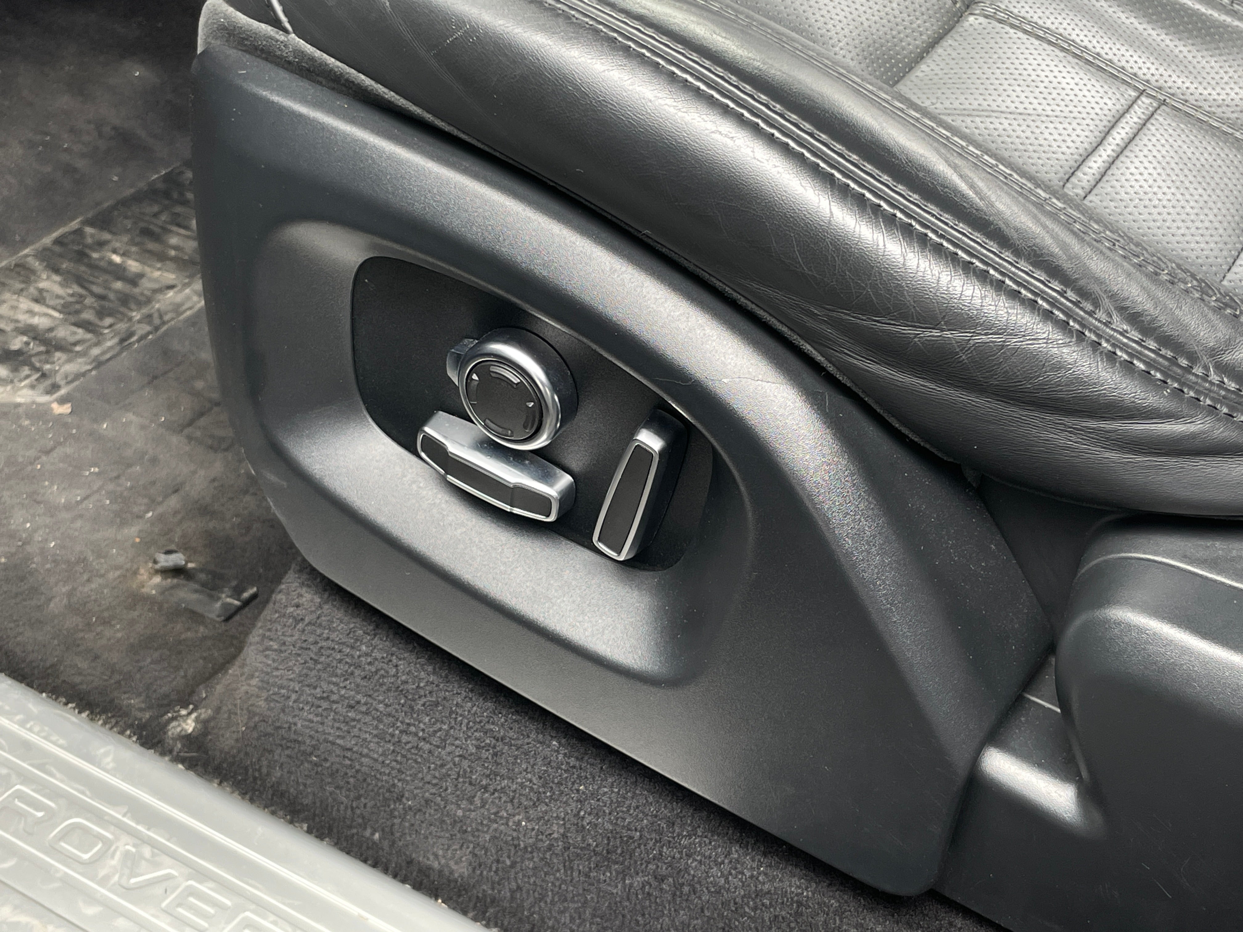 2017 Land Rover Range Rover Sport HSE Dynamic - Photo 11