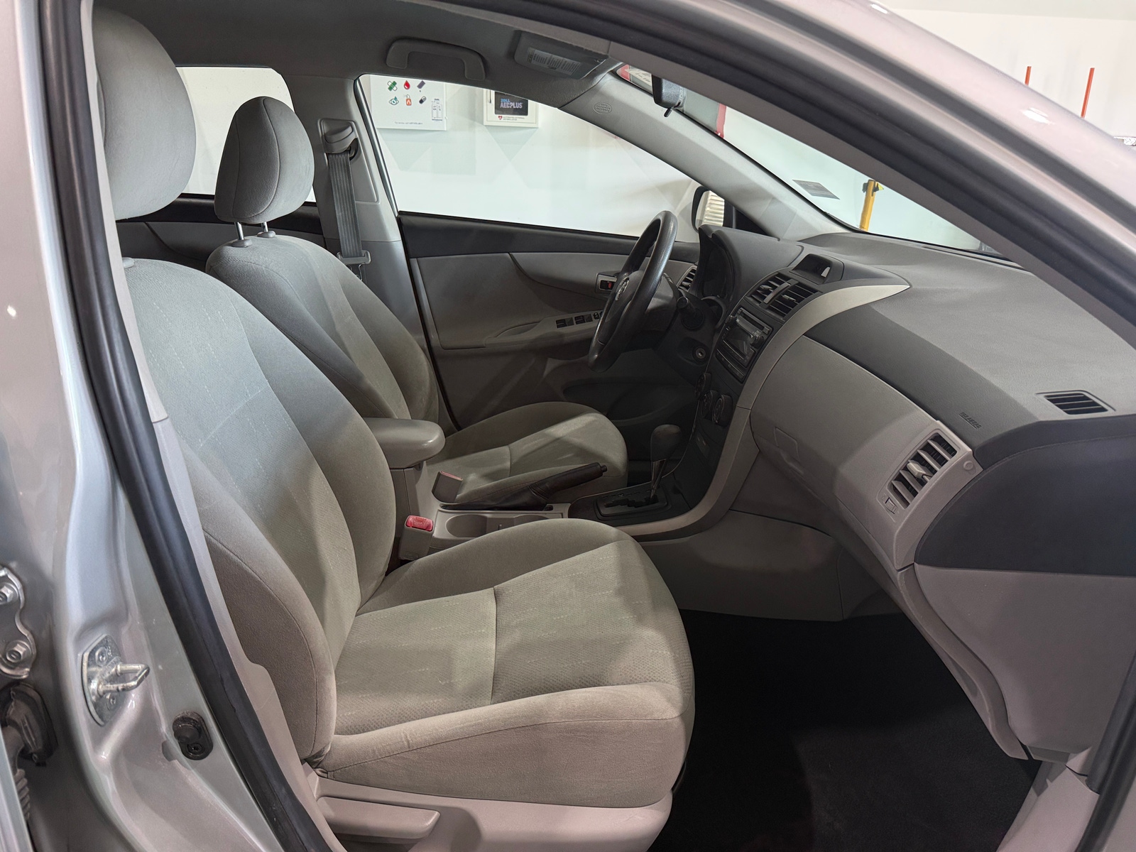 Thumbnail: 2013 Toyota Corolla - 2