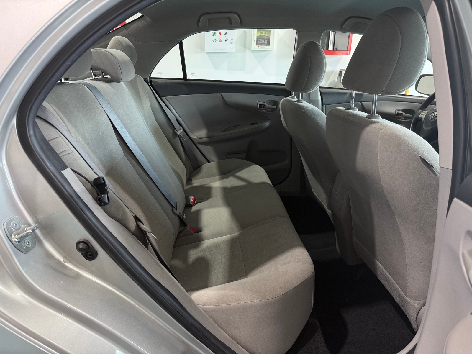 Thumbnail: 2013 Toyota Corolla - 6