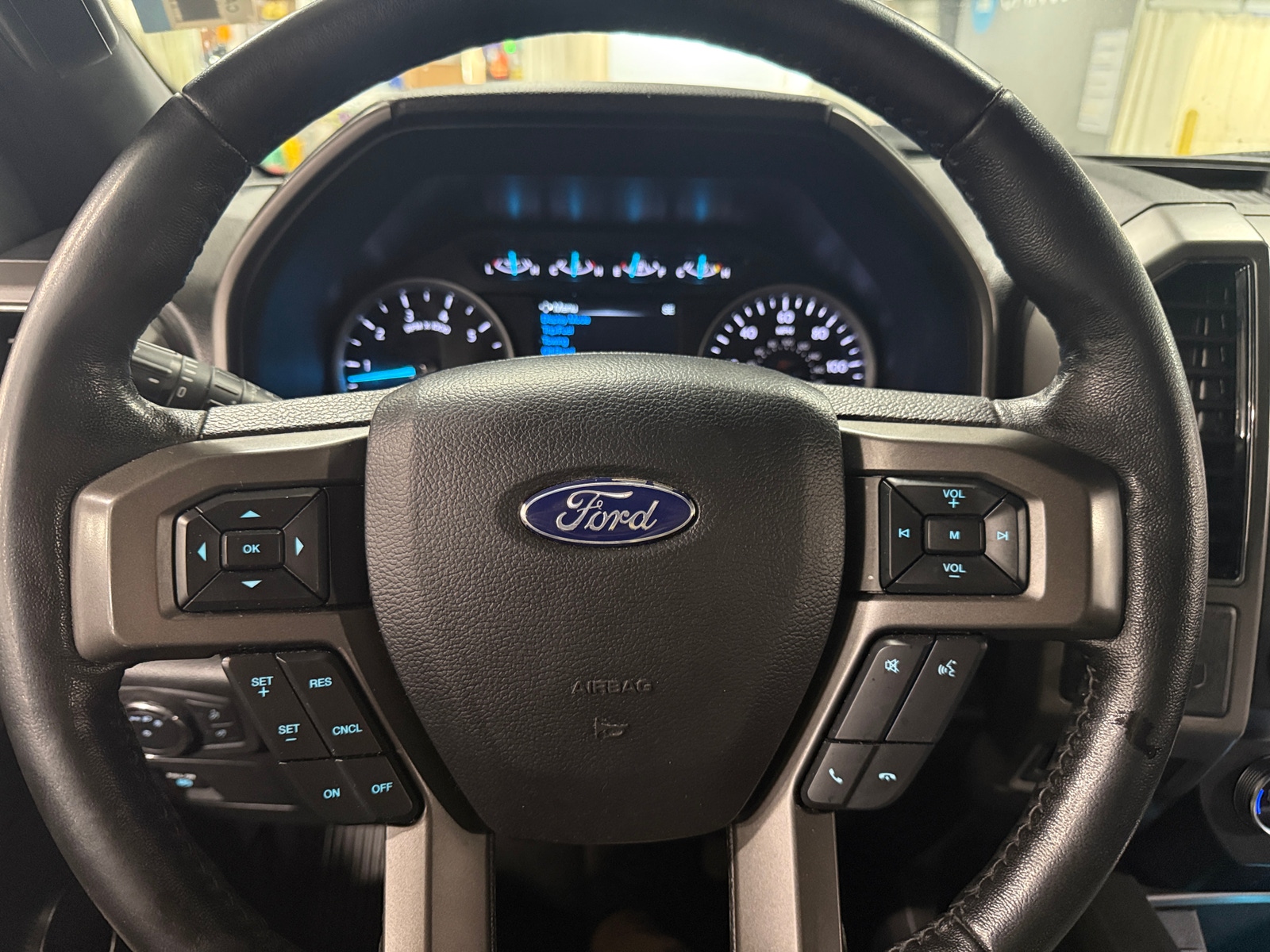 Thumbnail: 2019 Ford Expedition - 5