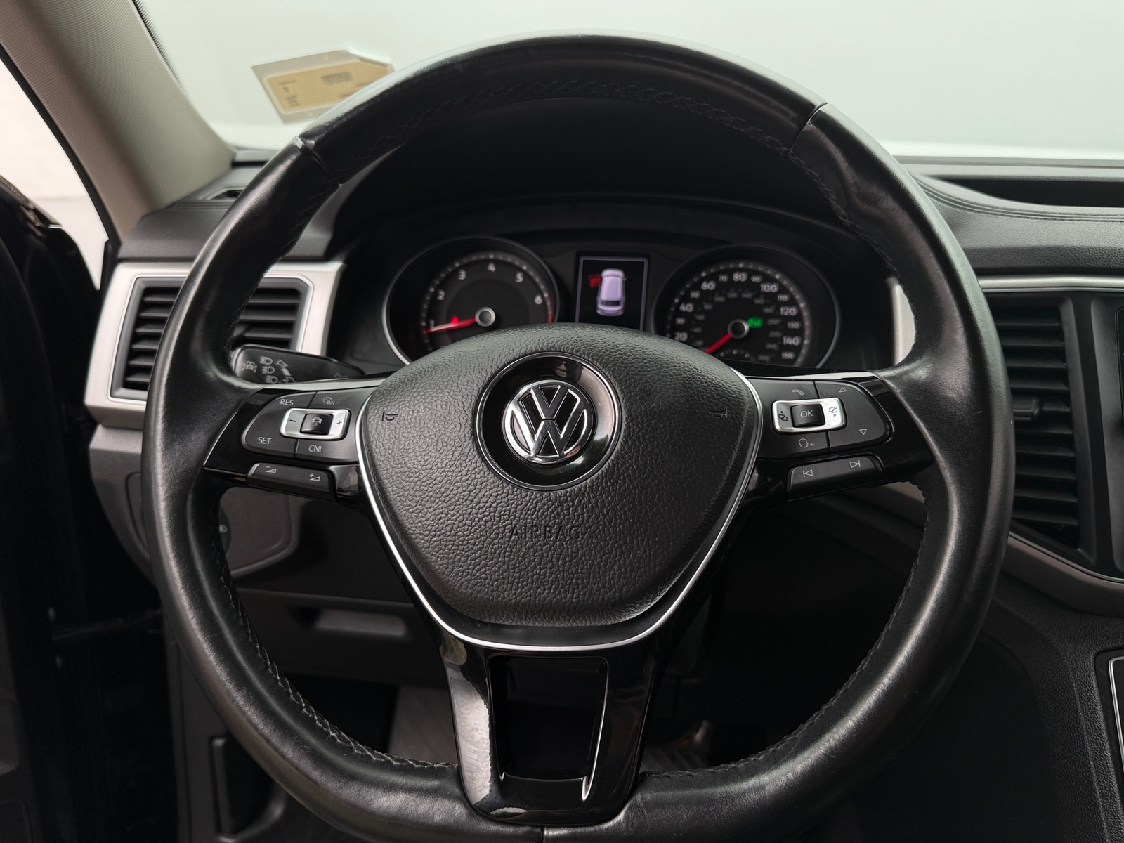 Thumbnail: 2018 Volkswagen Atlas - 4